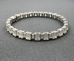 17.55 Karat Smaragdschliff & Baguette-Armband