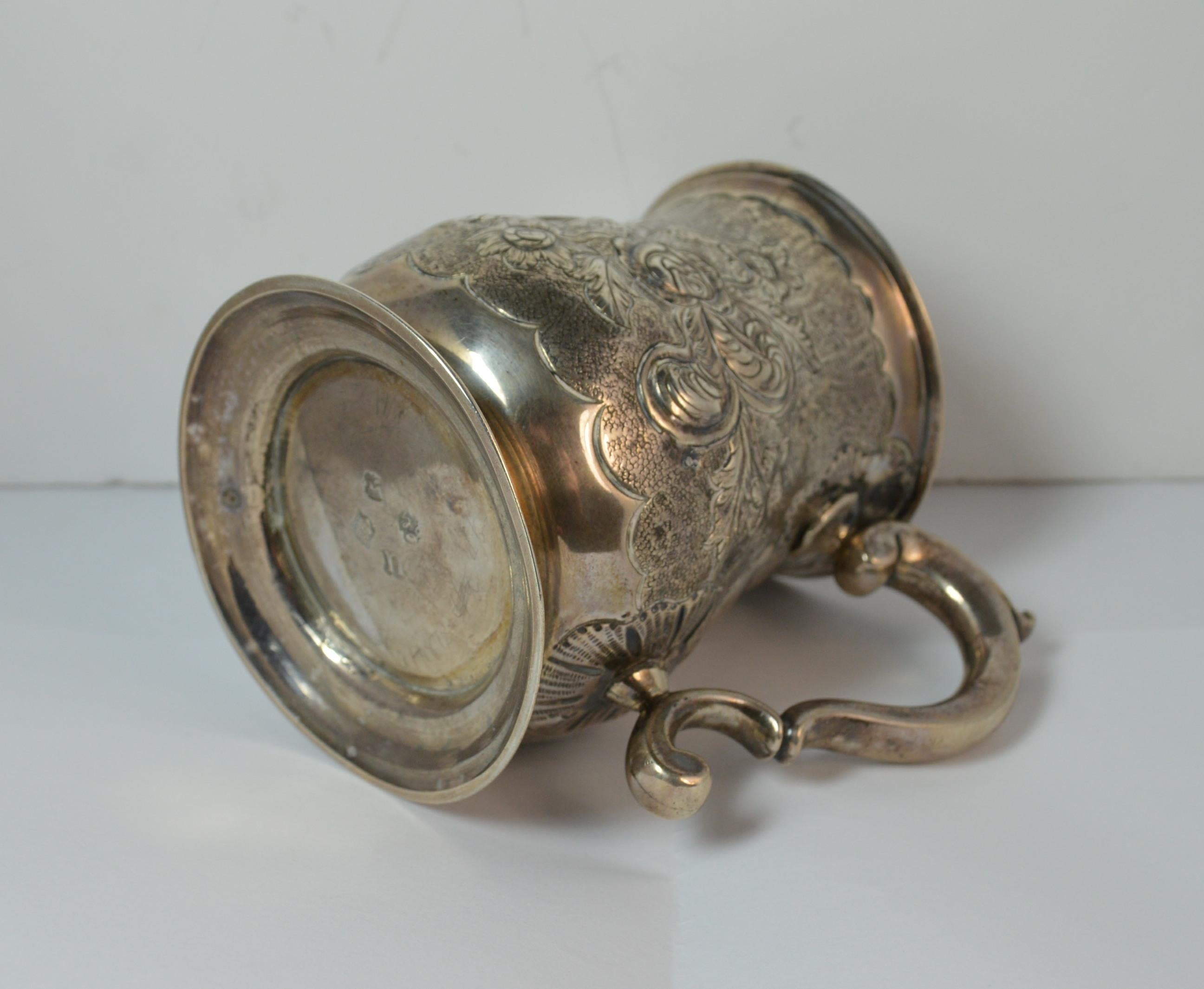 1755 Georgian English Silver Mug Tankard Cup In Good Condition In St Helens, GB