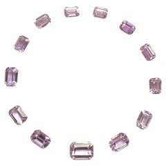 175,60 carati di Kunzite di alta qualità disposti in 13 pezzi per la gioielleria Nature