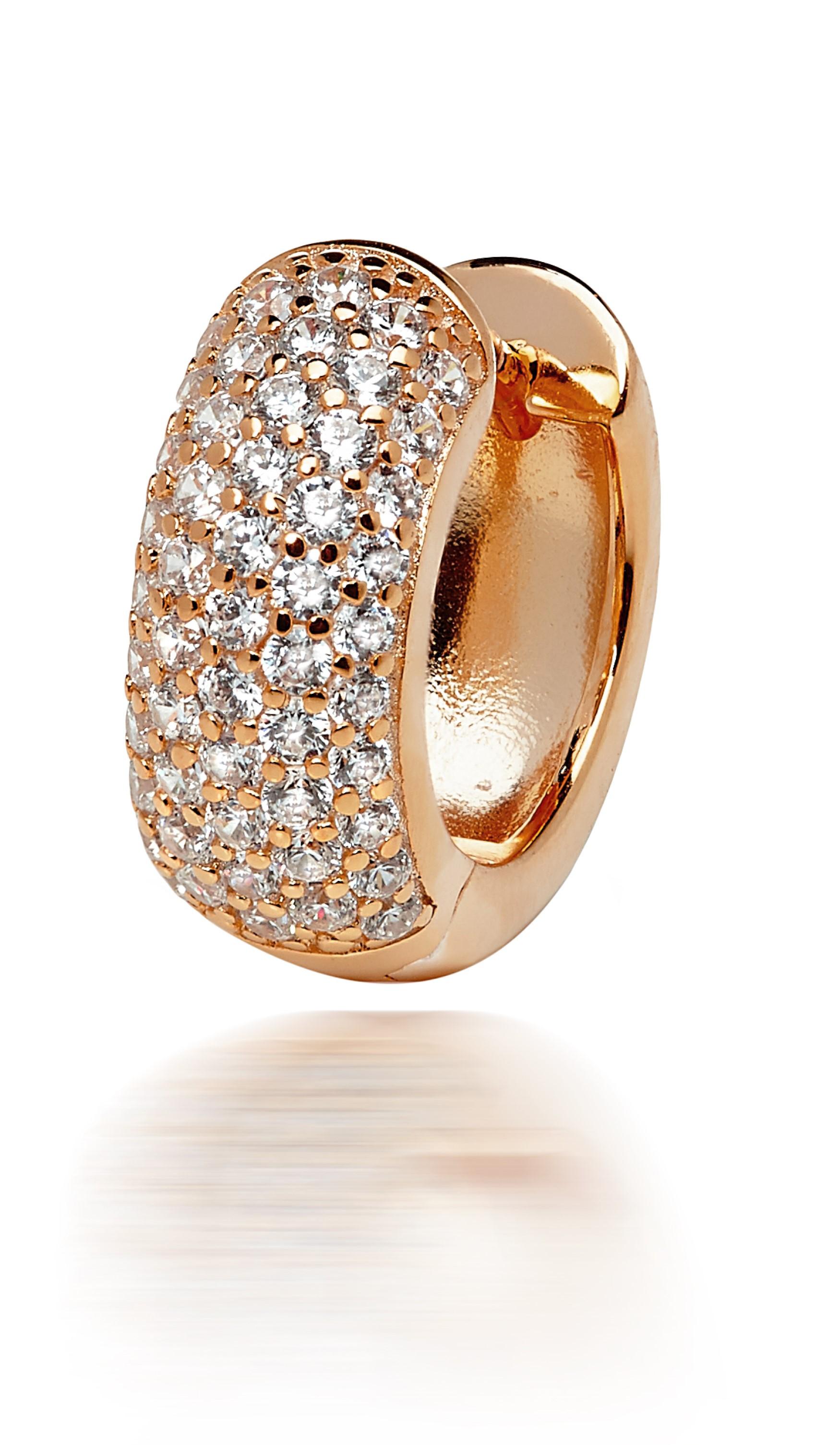 75 Karat Cubic Zirkon- Mikro-Set  Roségold-Ohrringe mit Huggie-Perlen (Moderne) im Angebot