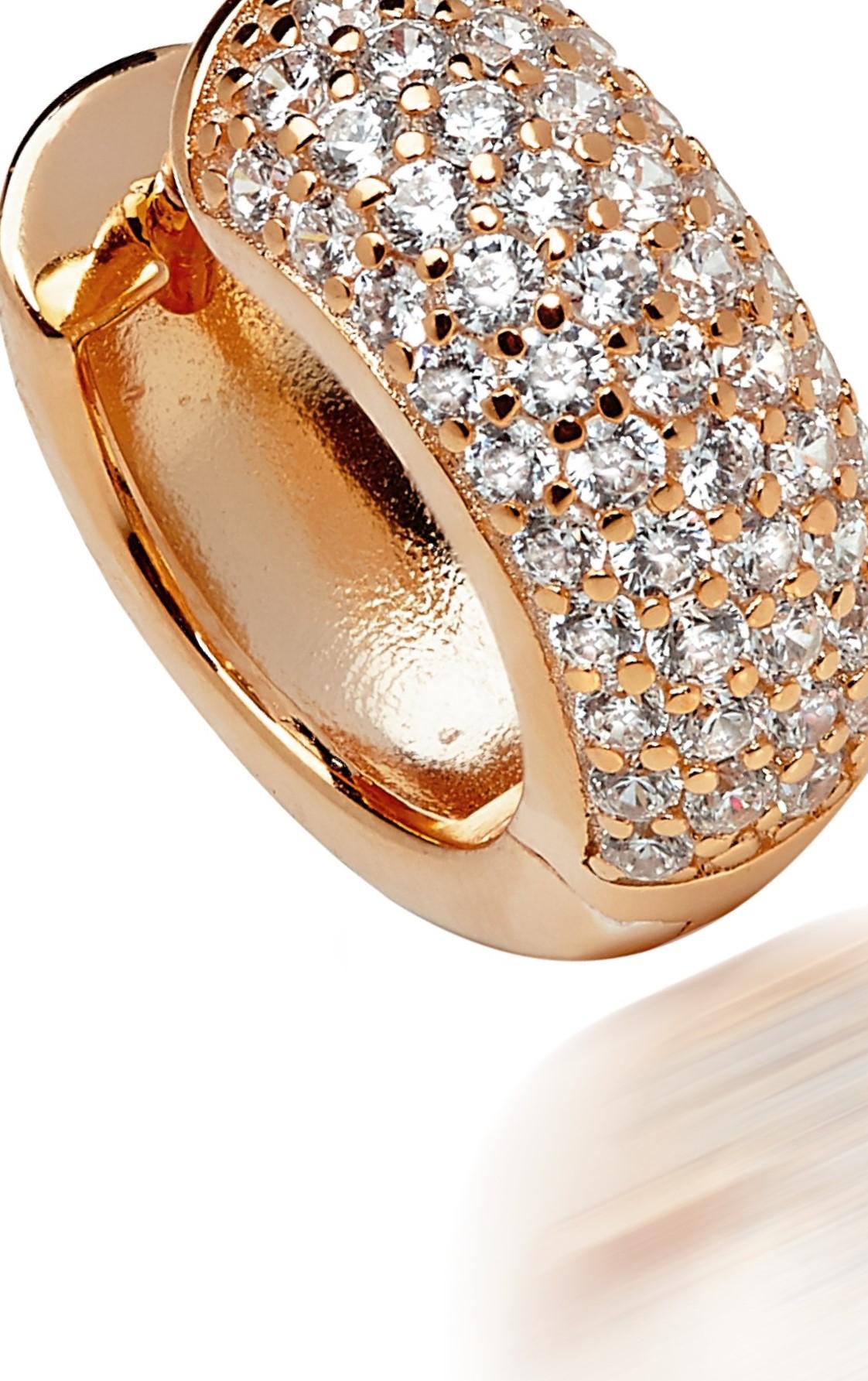 75 Karat Cubic Zirkon- Mikro-Set  Roségold-Ohrringe mit Huggie-Perlen im Zustand „Neu“ im Angebot in London, GB