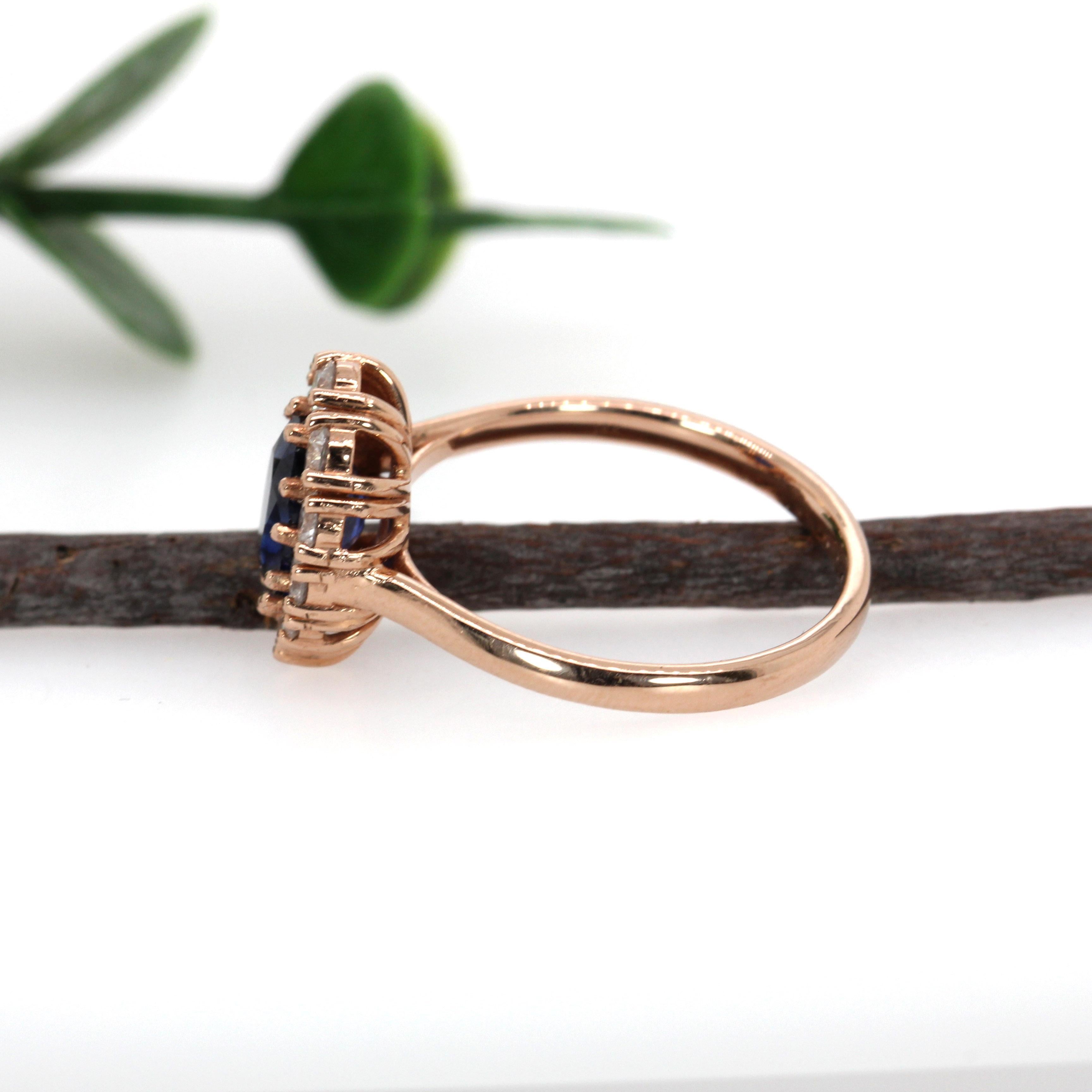 Bague saphir de Ceylan de 1,75 carat avec halo de diamants naturels en or massif 14 carats  OV 8x6 en vente 1