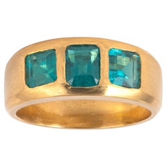 Anillo gitano de tres piedras con esmeralda colombiana de 1,75 ct