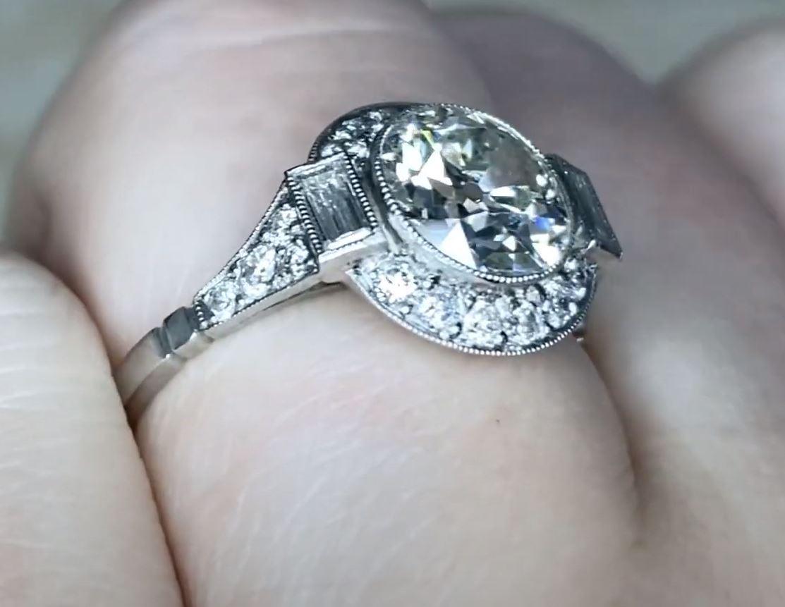 Women's 1.75ct Old Euro-cut Diamond Engagement Ring, VS1 Clarity, Diamond Halo, Platinum For Sale
