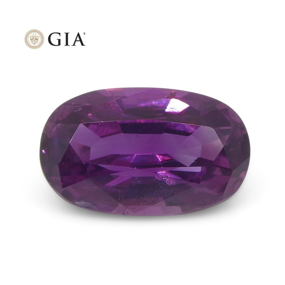 1.75 Carat Oval Pink-Purple Sapphire GIA Certified Pakistan / Kashmir In New Condition For Sale In Toronto, Ontario