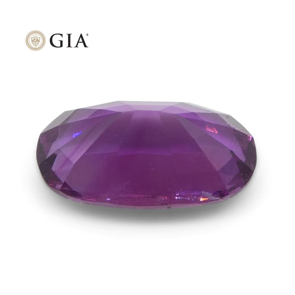 1.75 Carat Oval Pink-Purple Sapphire GIA Certified Pakistan / Kashmir For Sale 1