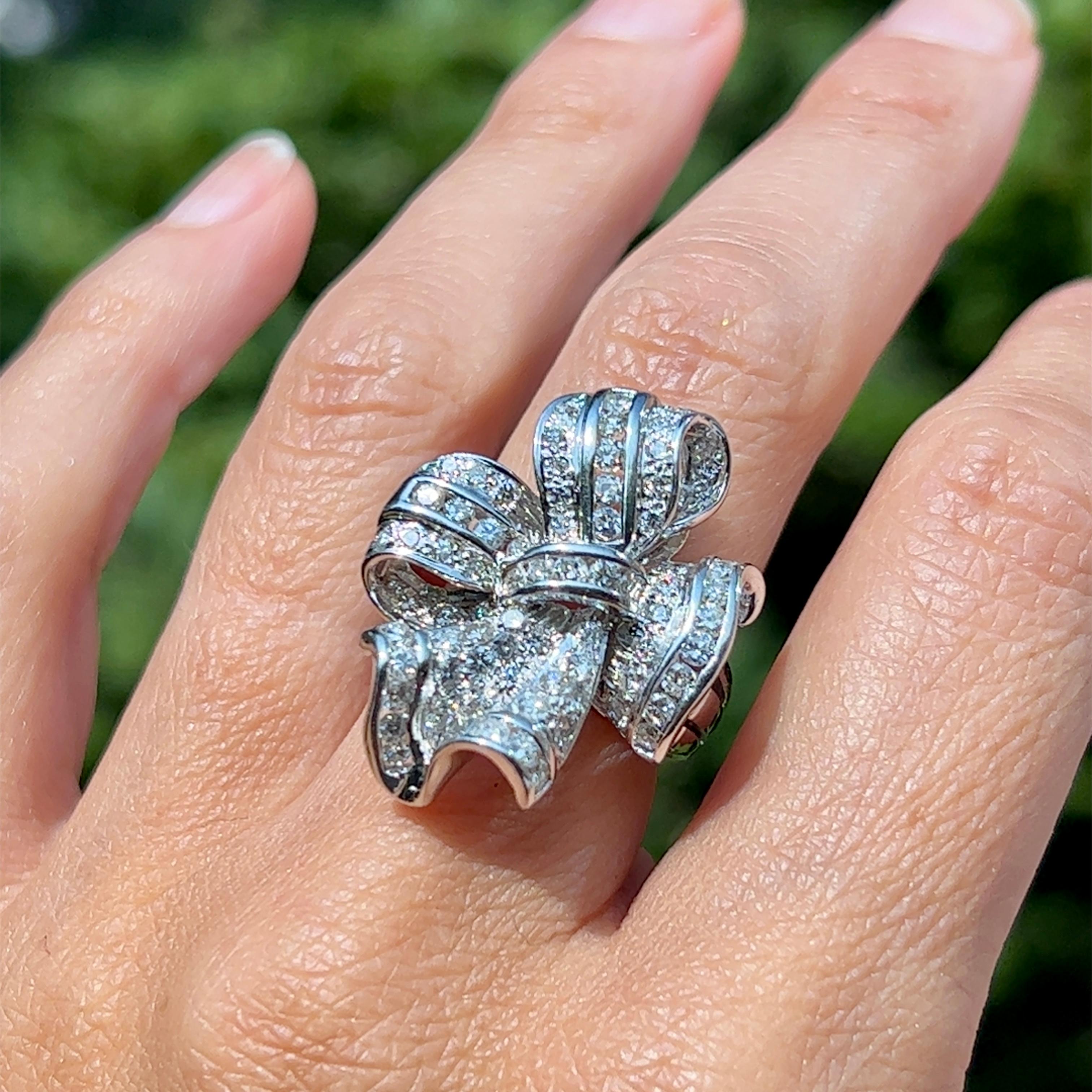 1,75 Karat Diamant-Cluster-Ring mit Schleifendesign aus 18 Karat Weißgold 4