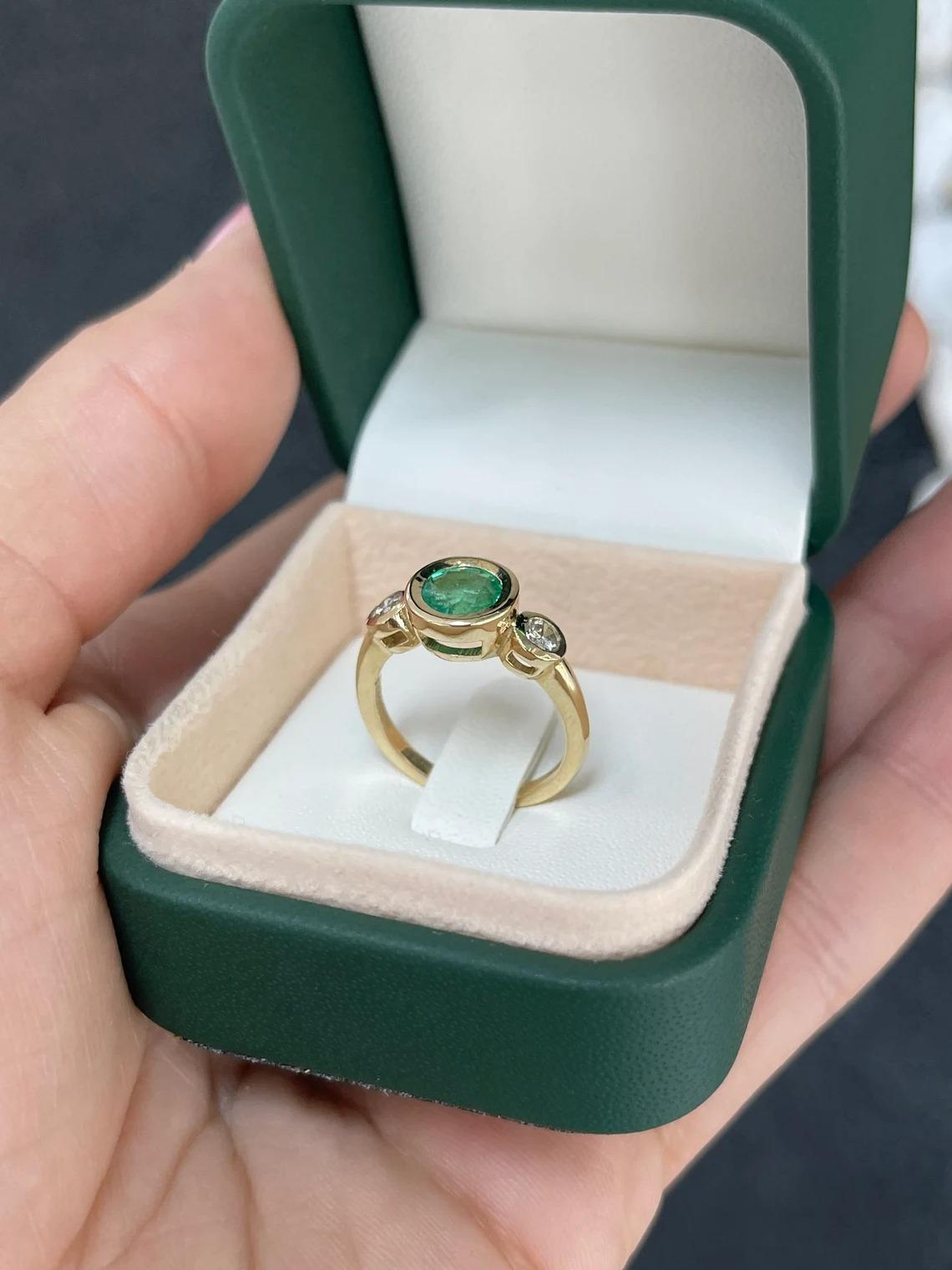 1.75tcw 14K Spring Green Round Emerald & Diamond Three Stone Bezel Gold Ring For Sale 2