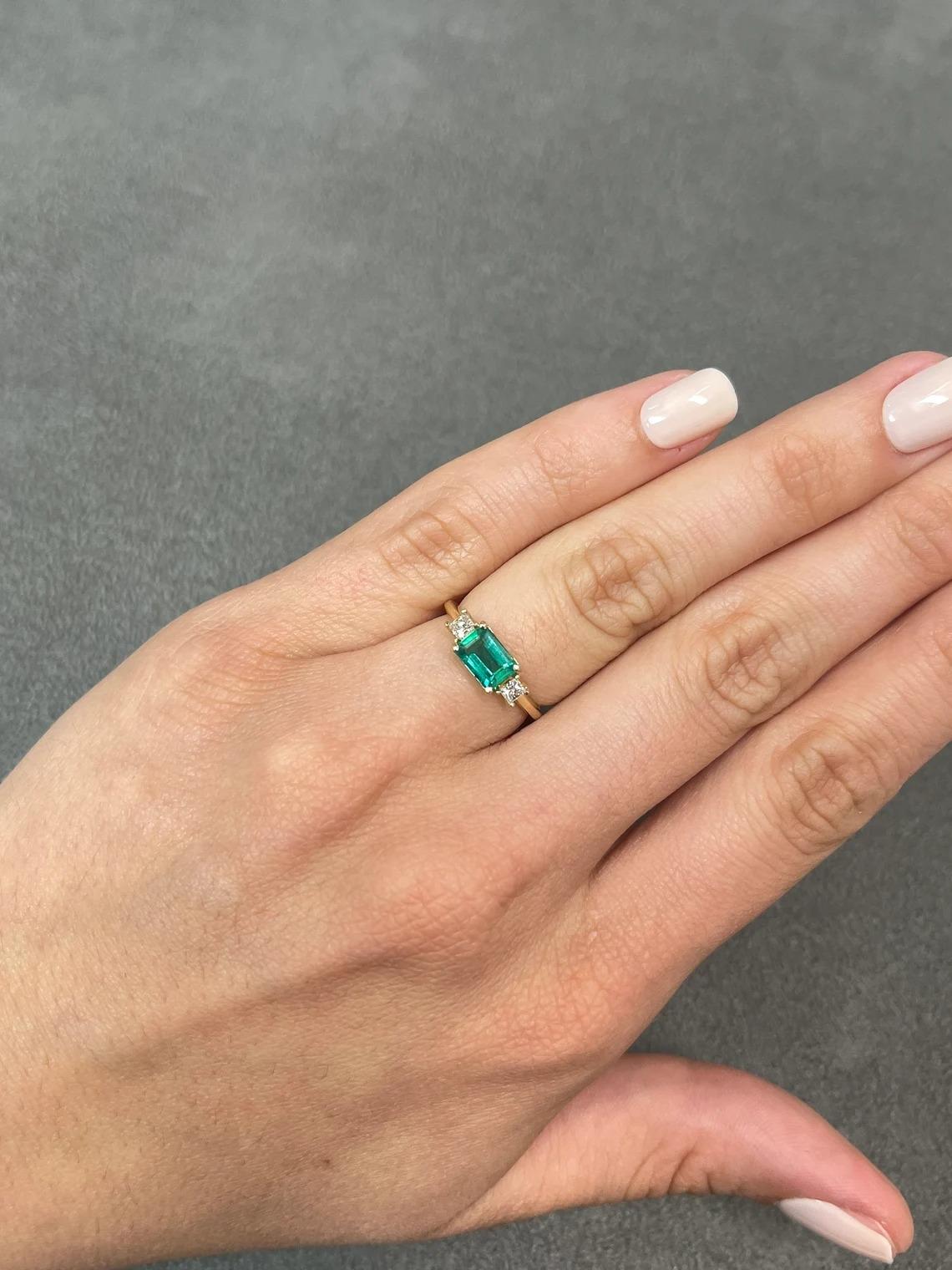 1.75tcw Romantic Three Stone Emerald-Emerald Cut & Princess Diamond Ring 14K In New Condition In Jupiter, FL
