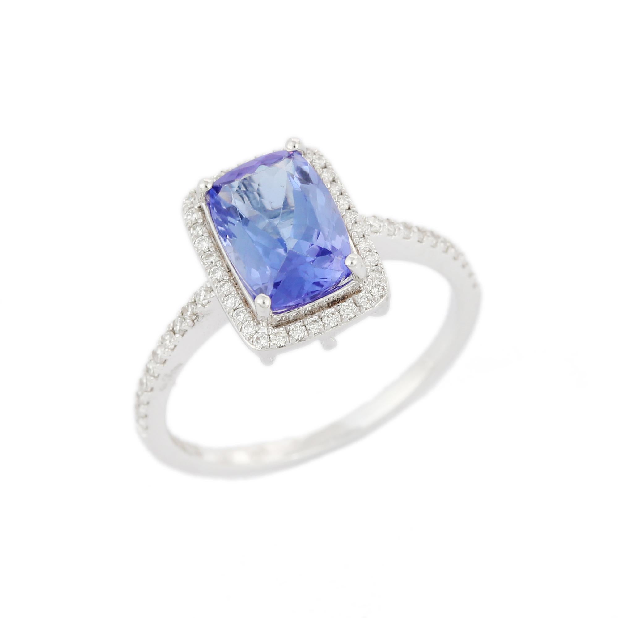 For Sale:  1.76 Carat Tanzanite and Diamond Ring in 18K White Gold 3