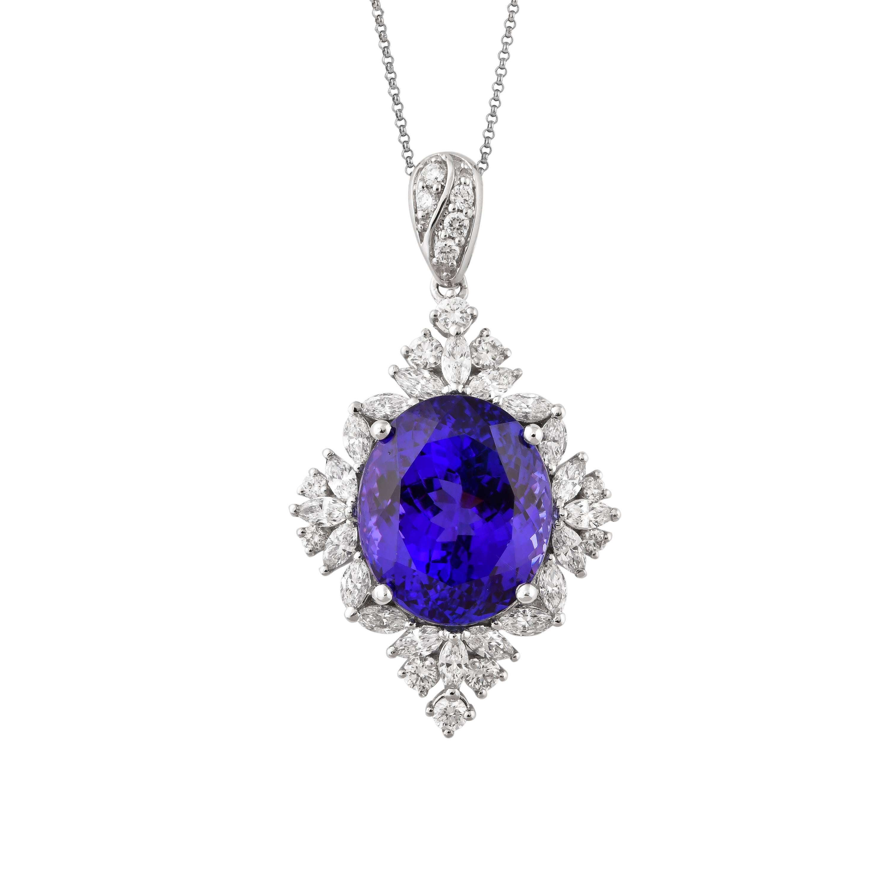 17.6 Carat Tanzanite and White Diamond Pendant in 18 Karat White Gold In New Condition For Sale In Hong Kong, HK