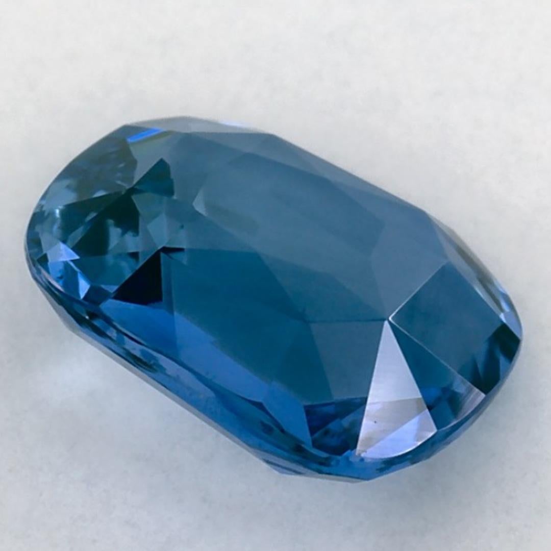 1.76 Karat Blauer Saphir Cushion Loser Edelstein im Angebot 1