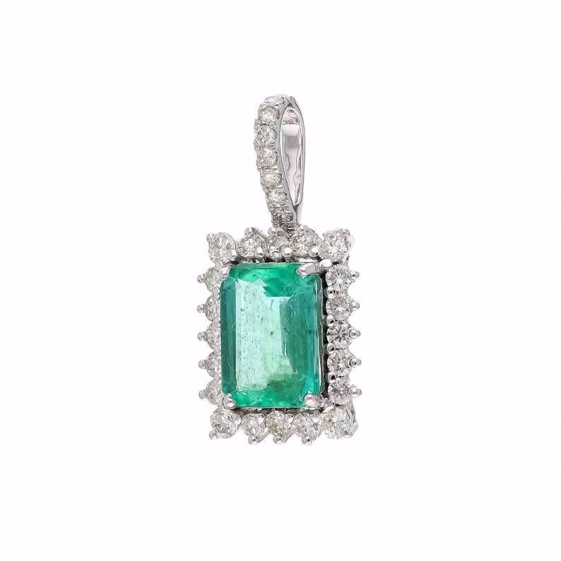 STONE DETAILS :

===============
❋ Stone : Emerald & Diamond
❋ Stone Size : 6x8 MM Approx. (± 0.20 MM)
❋ Emerald Weight : 1.35 Cts. Approx.
❋ Stone Shape : Octagon Cut
❋ Stone Color : As Shown In Picture
❋ Stone Type : Natural


❋ Diamond Weight :