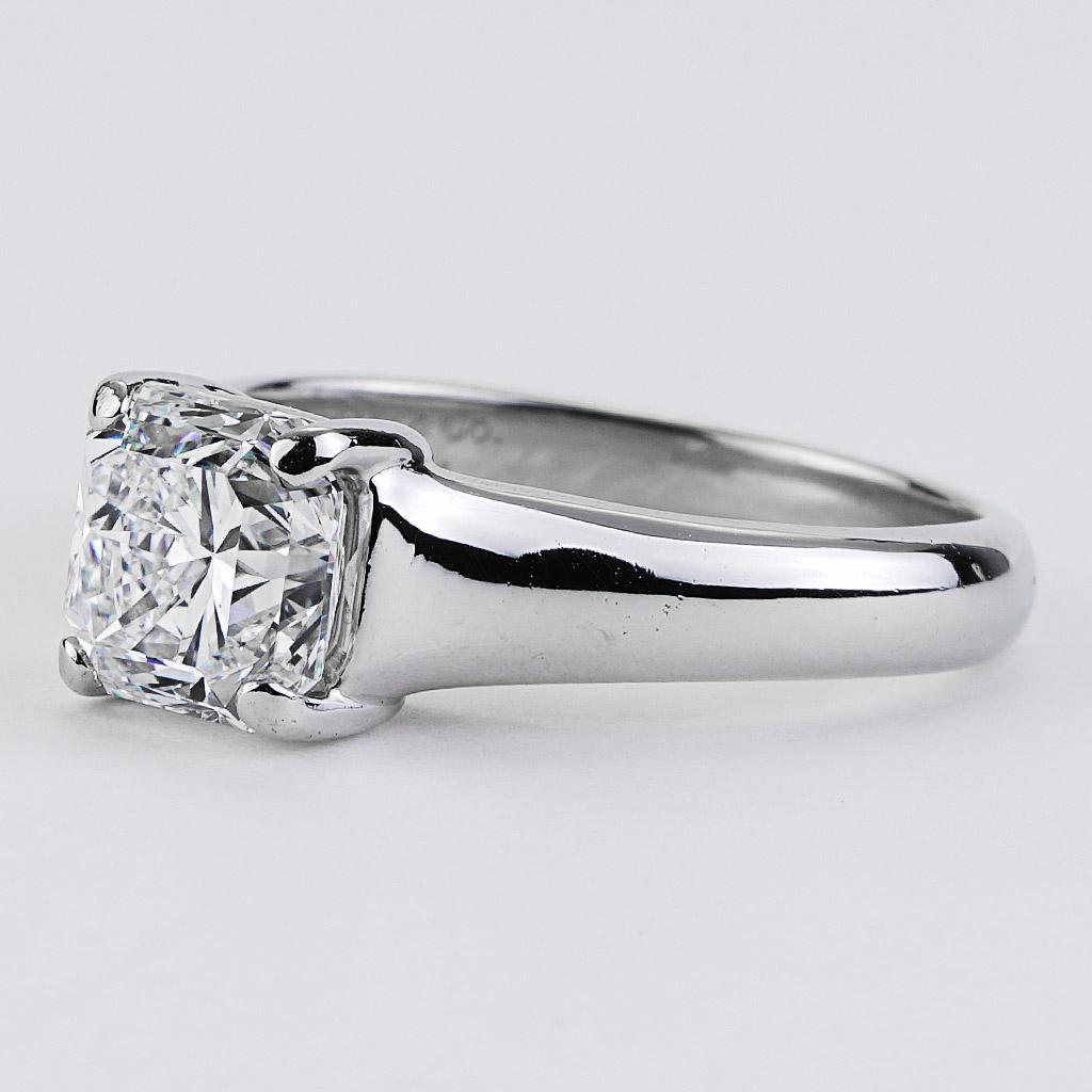 Taille Asscher Tiffany & Co., bague en platine Lucida avec diamants de 1,76 carat en vente