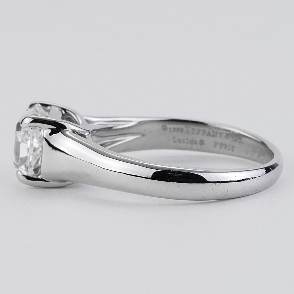 Tiffany & Co., bague en platine Lucida avec diamants de 1,76 carat Excellent état - En vente à Chicago, IL