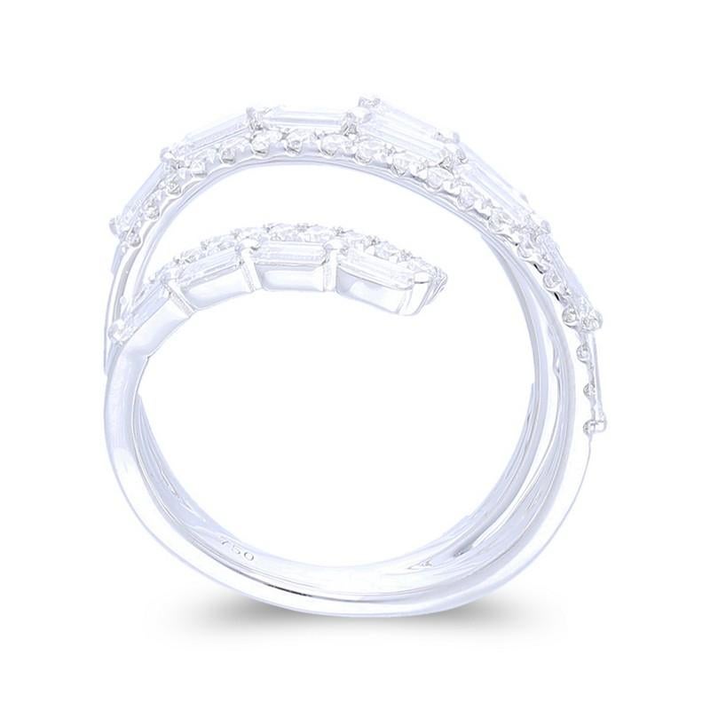 Round Cut 1.76 Ctw Round & Baguette Diamond 14K White Gold Finger Ring Gazebo Collection For Sale