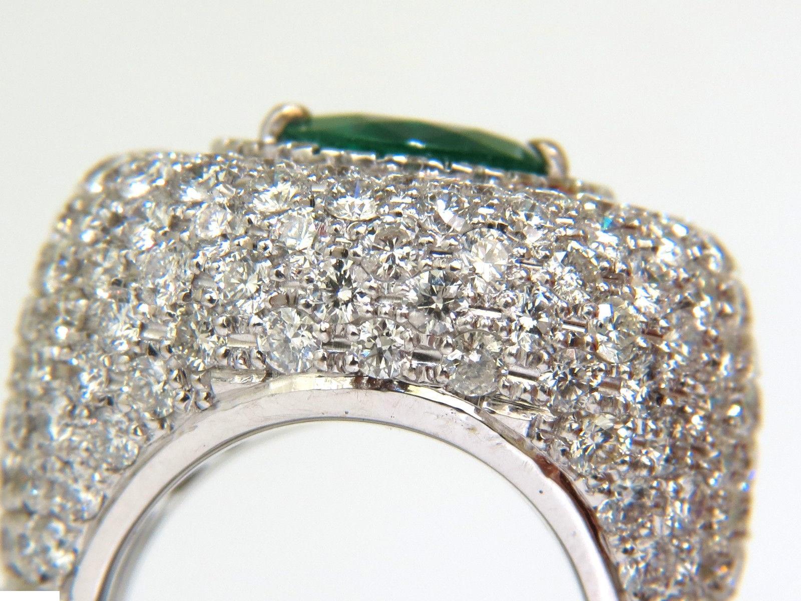 17.60 Carat 18 Karat Natural Fine Green Emerald Diamond 3D Puffed Dome Deco Ring For Sale 4