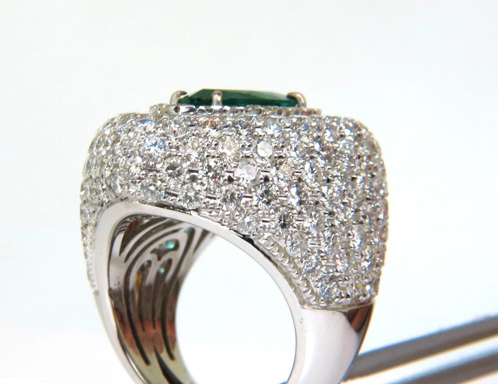 17.60 Carat 18 Karat Natural Fine Green Emerald Diamond 3D Puffed Dome Deco Ring For Sale 2