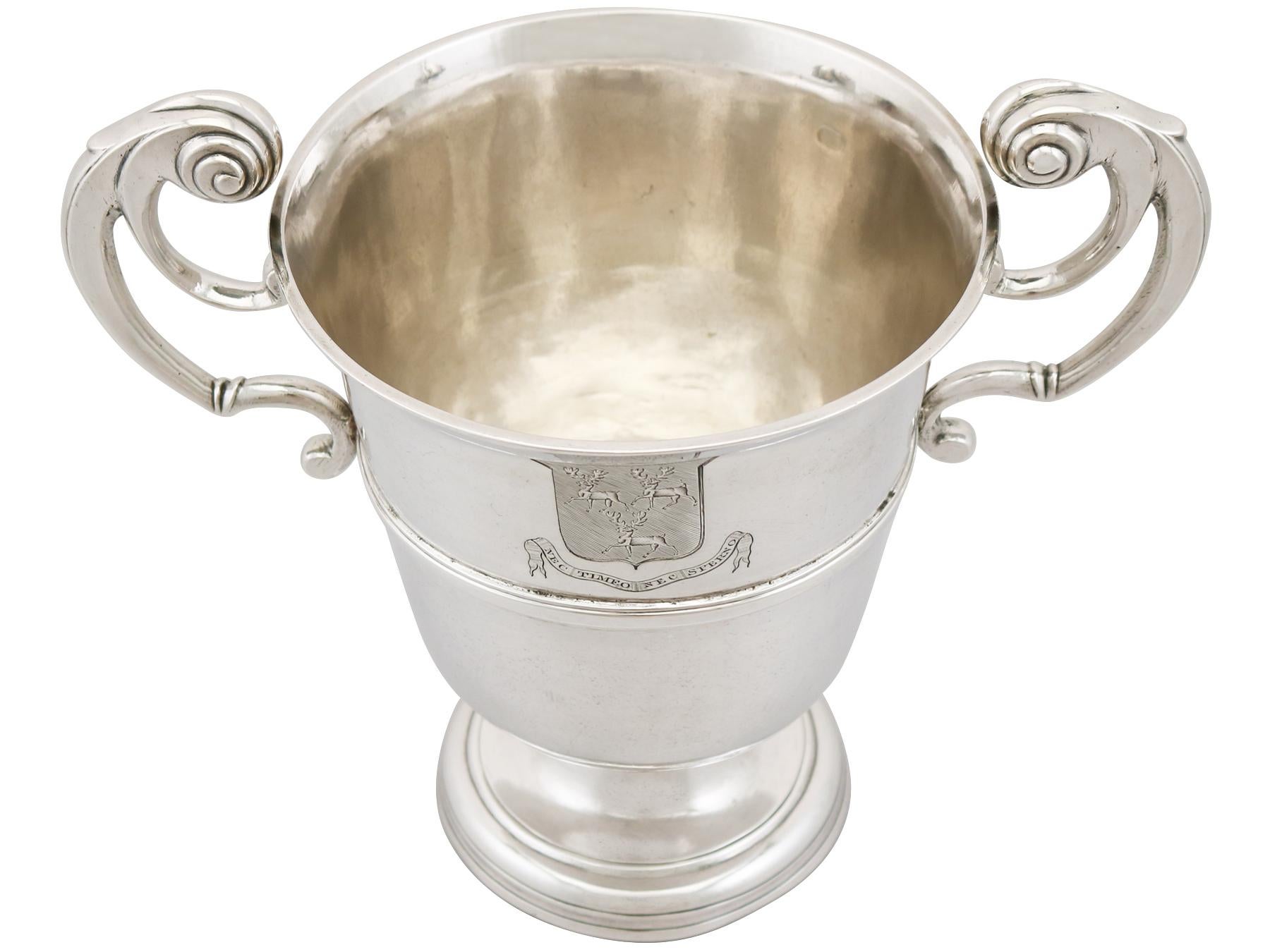 1760s Antique Irish Sterling Silver Loving Cup In Excellent Condition In Jesmond, Newcastle Upon Tyne