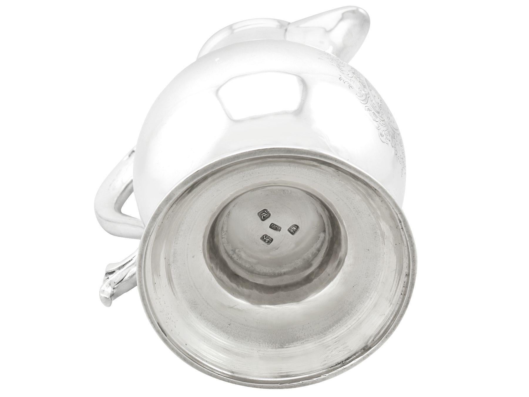 Jarra de cerveza / agua de plata de ley de la década de 1760 Plata esterlina en venta