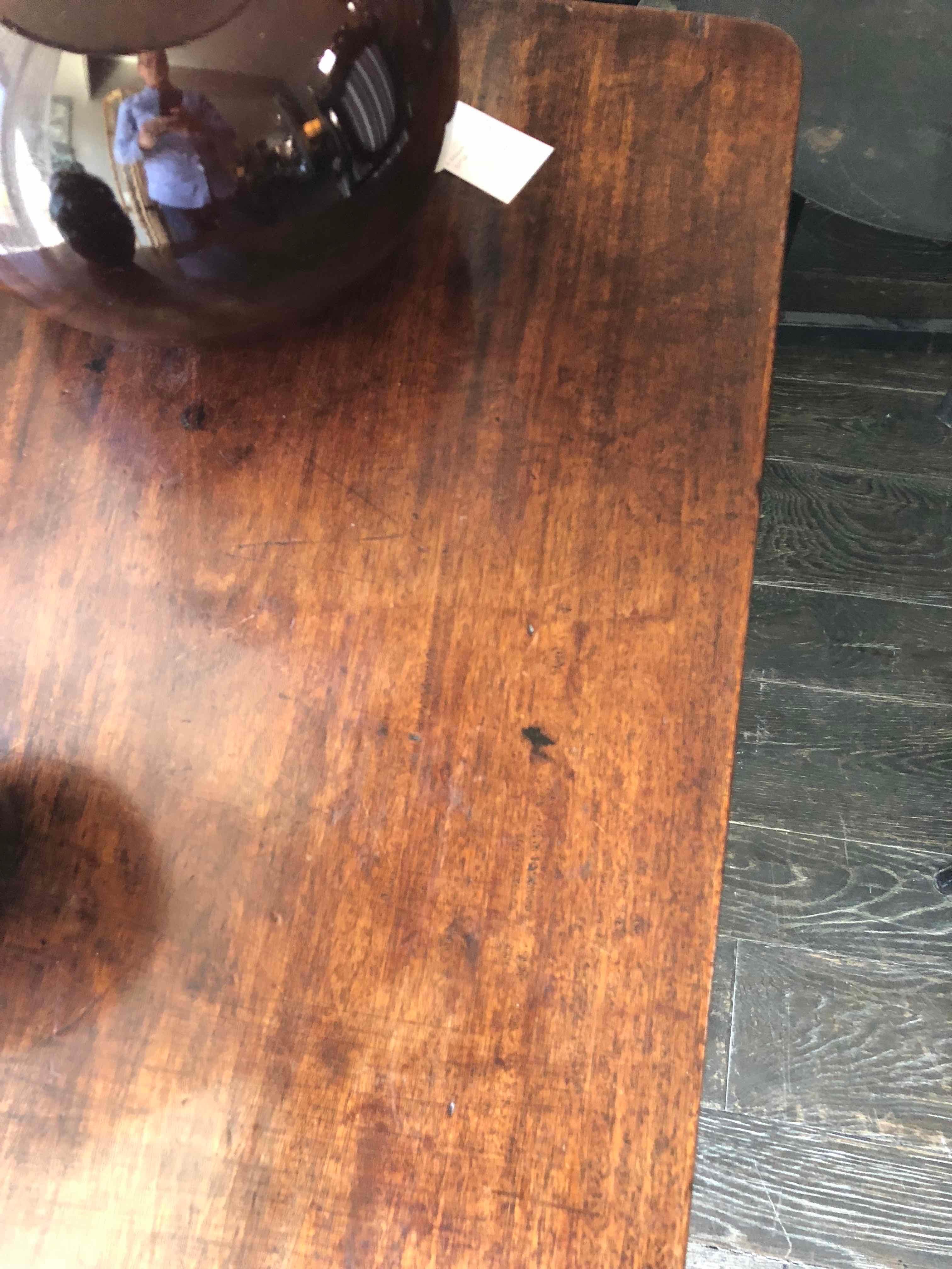 1760s Georgian Mahogany Side Table on Castors In Good Condition In Los Angeles, CA