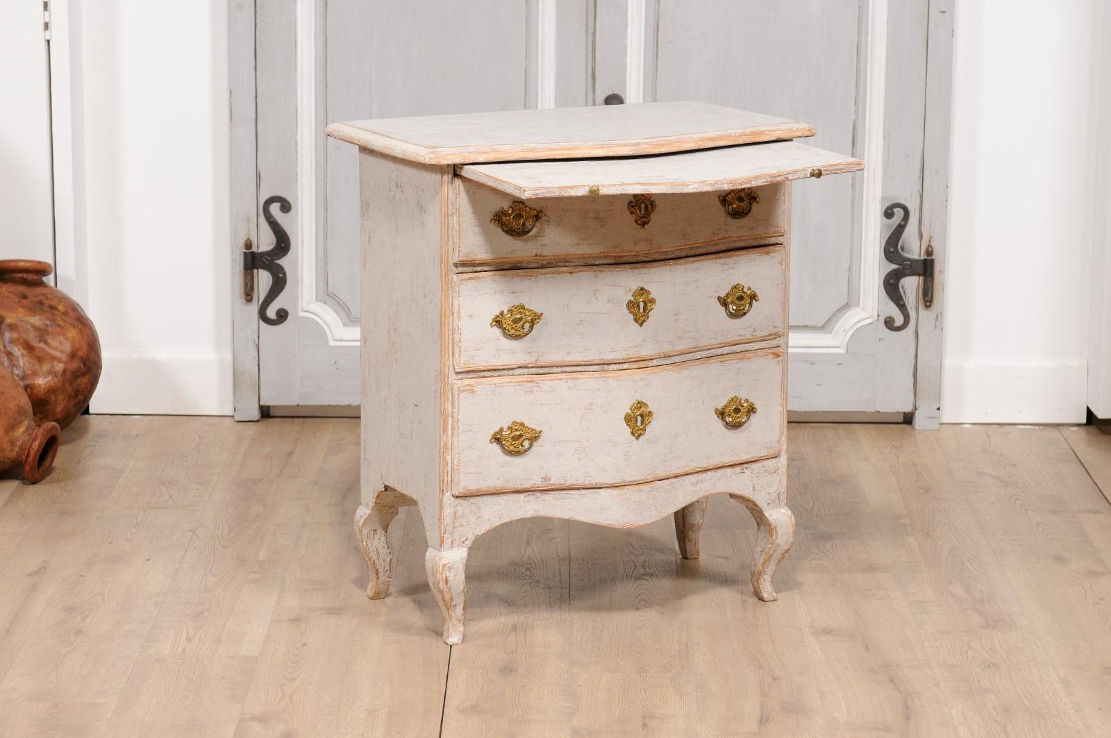 18th Century 1760s Rococo Period Swedish Light Grey Painted Chest of Drawers with Pull-Out For Sale