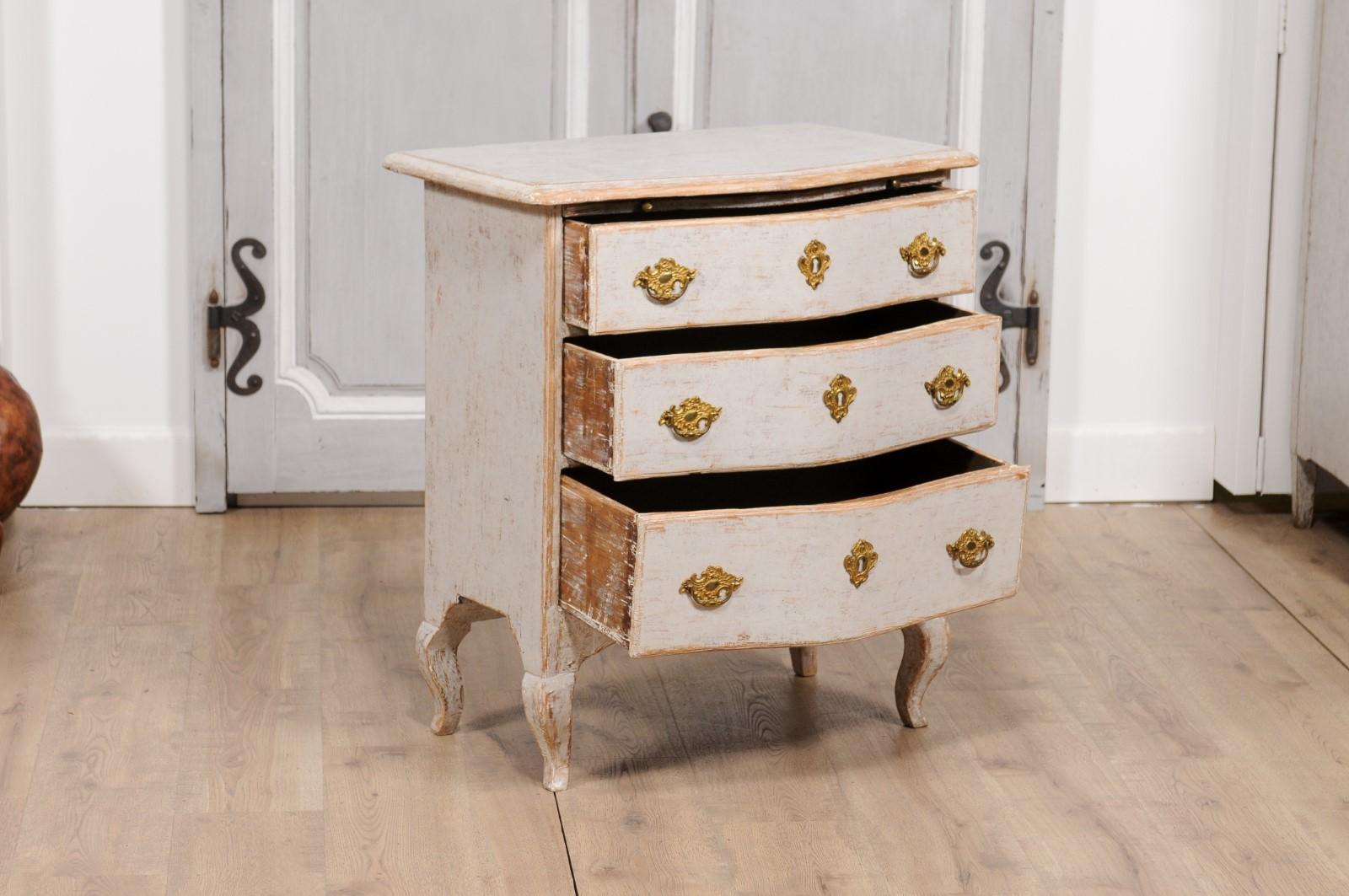 Wood 1760s Rococo Period Swedish Light Grey Painted Chest of Drawers with Pull-Out For Sale