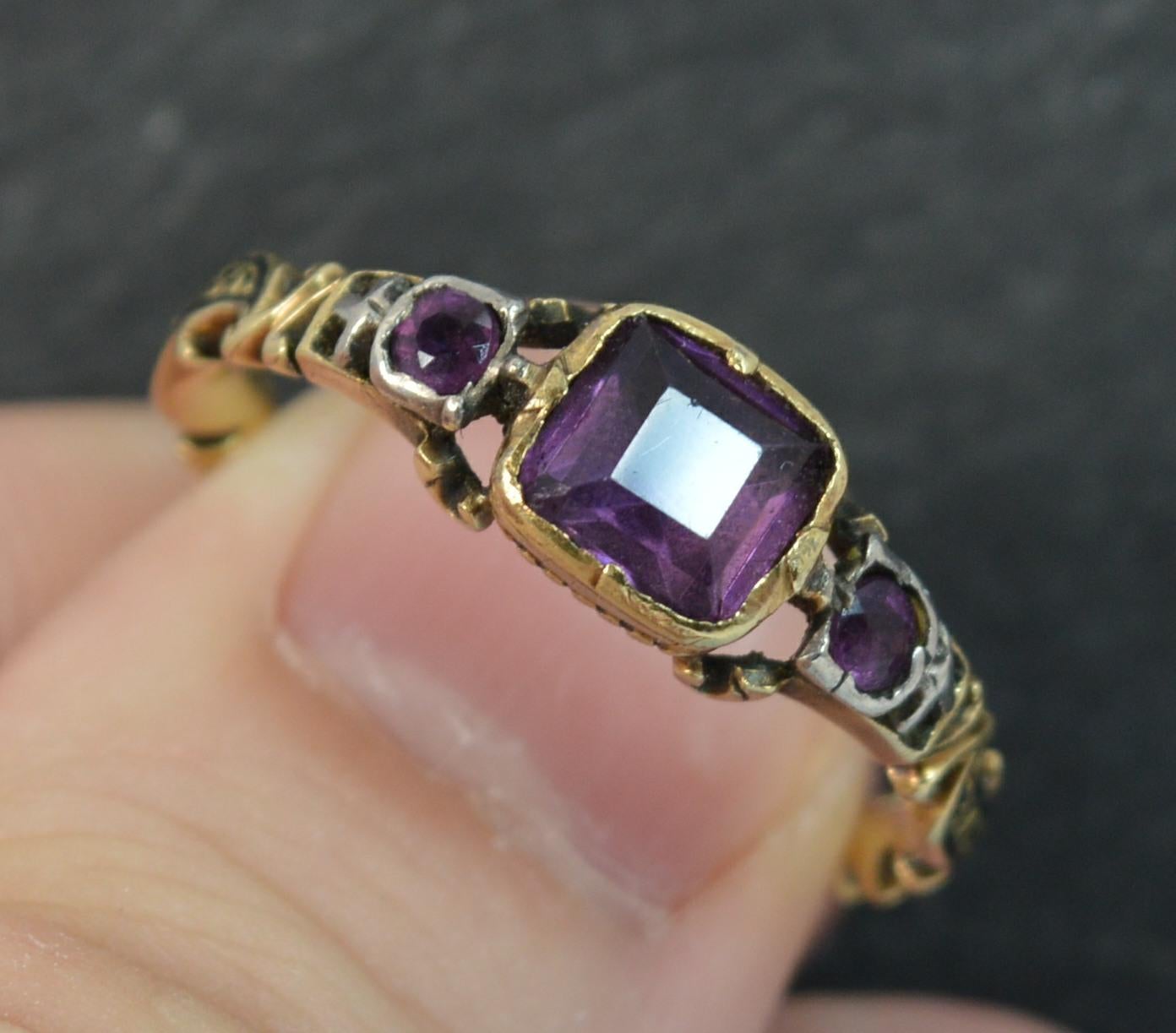 1764 Henry Drake 18 Carat Gold Enamel Amethyst Mourning Band 1