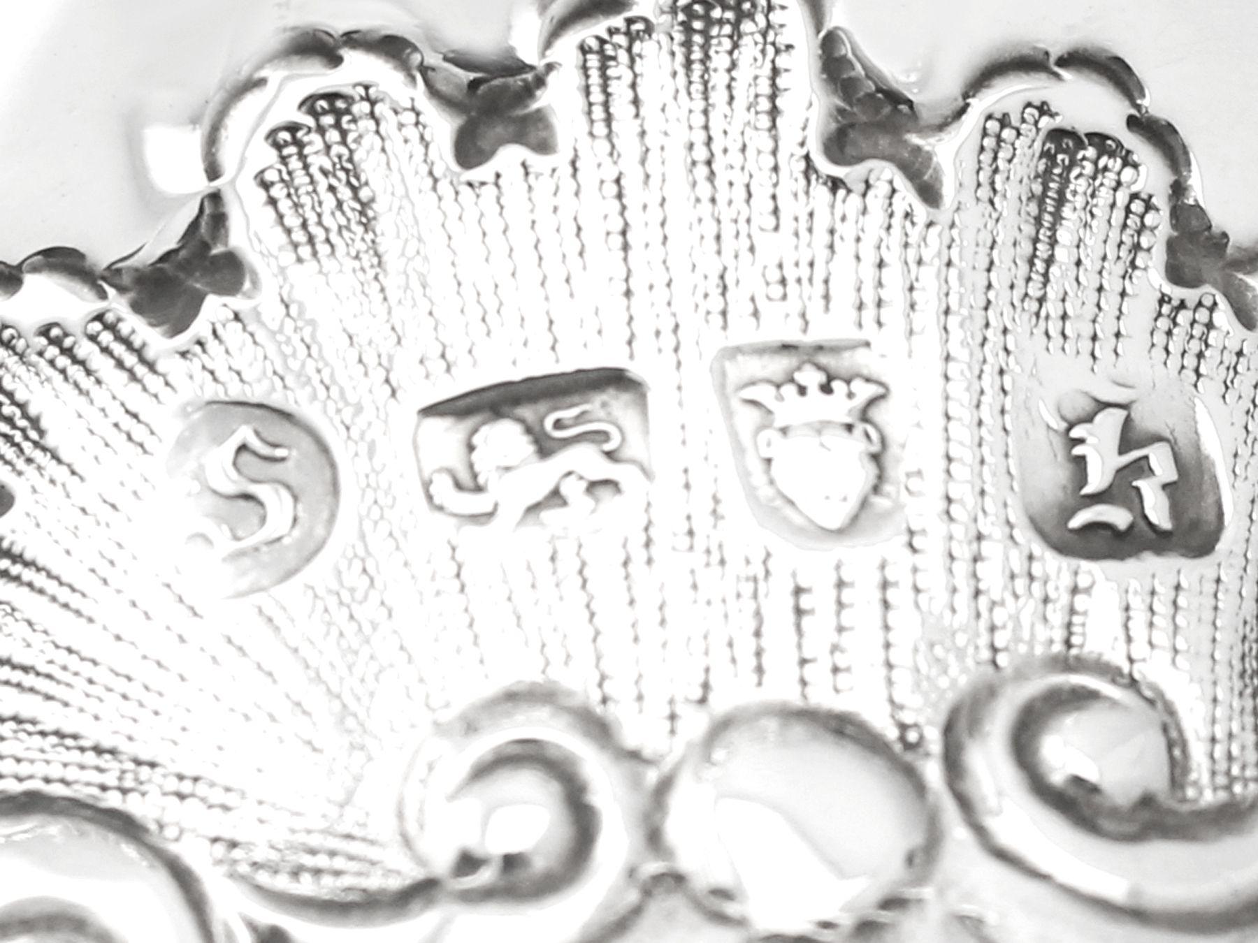 Salsera inglesa georgiana de plata de ley John Swift en venta 3