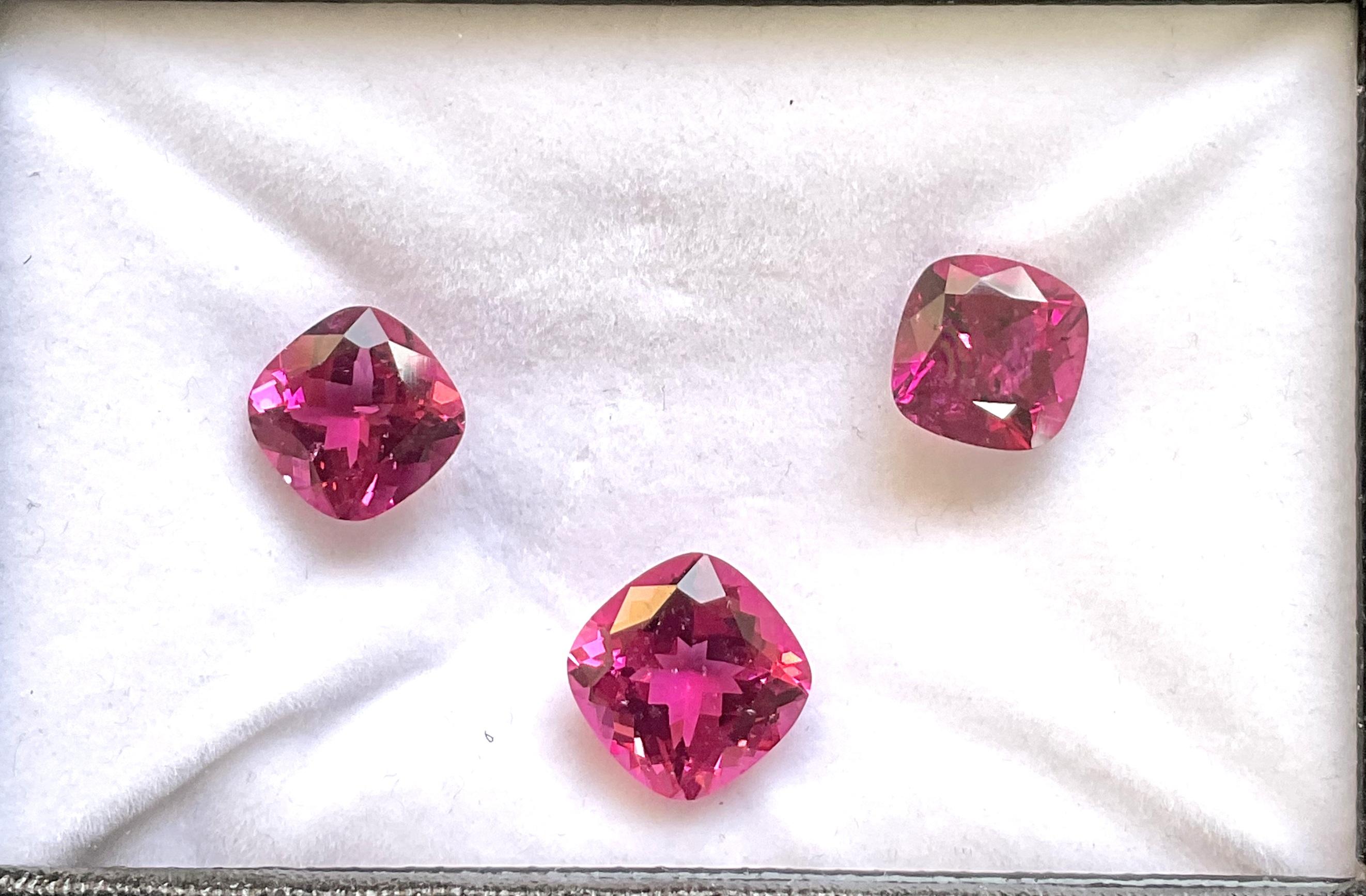 Women's or Men's 17.65 Carats Rubellite 3 Pieces Cushion Cut Layout For Jewelry Natural Gemstone For Sale