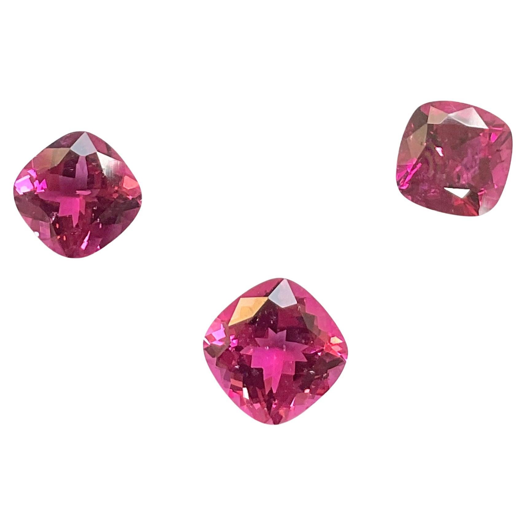 17,65 Quilates Rubelita 3 Piezas Corte Cojín Disposición Para Joyería Piedra Preciosa Natural