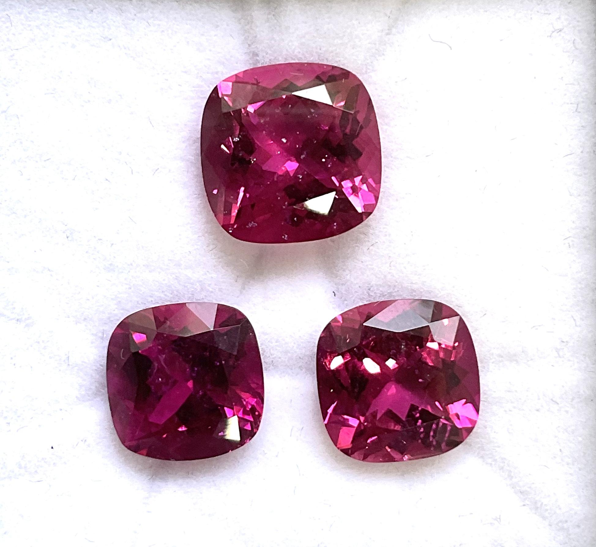 17.65 Carats Rubellite Tourmaline Cushion Cut stone For Jewelry Natural gemstone

Gemstone - Rubellite Tourmaline
Weight - 17.65 Carats
Shape - Cushion
Size - 10.5-12 MM
Pieces - 2
