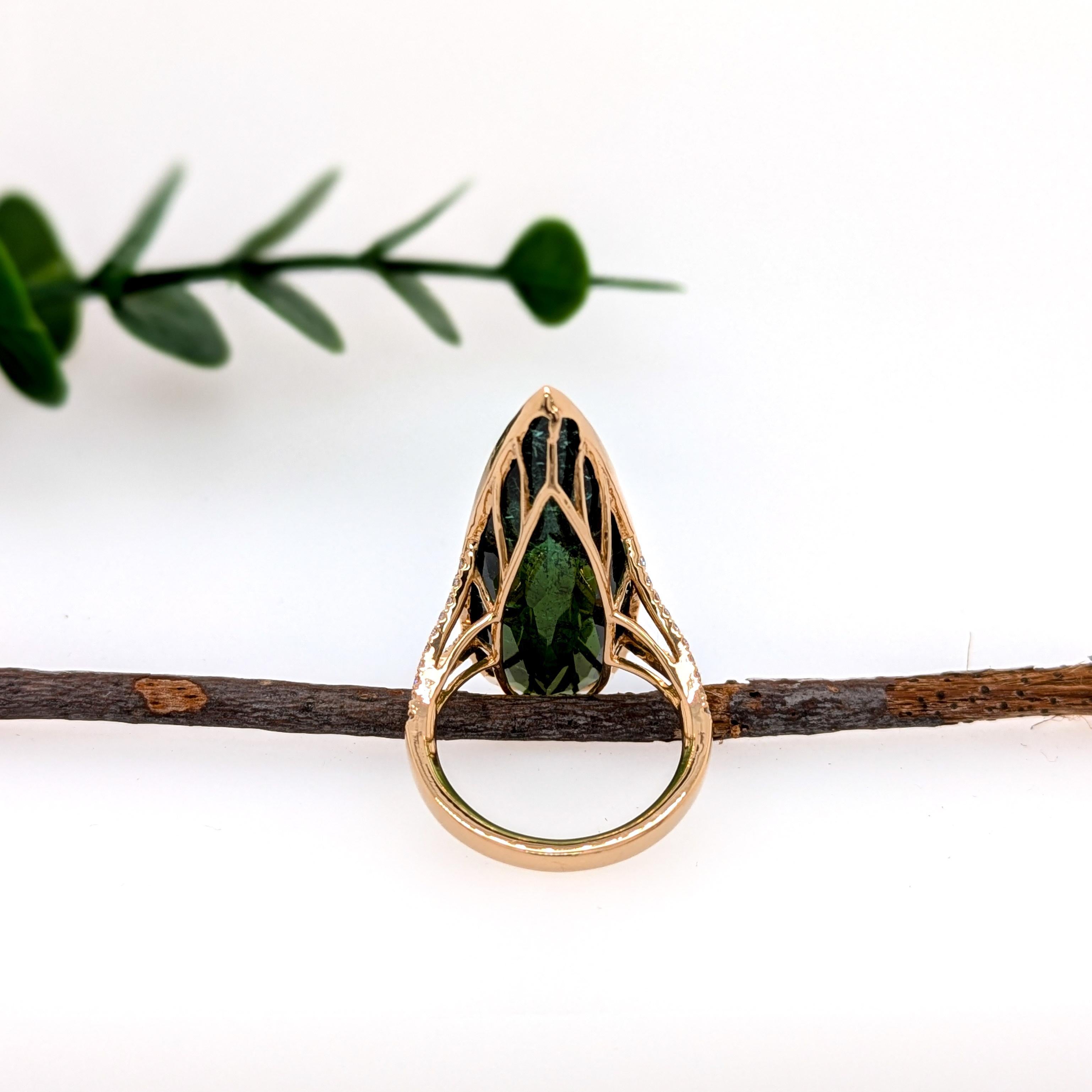 17.65ct Chrome Tourmaline Ring w Pave Diamond Split Shank in 14K Gold  PE 34x12 In New Condition For Sale In Columbus, OH