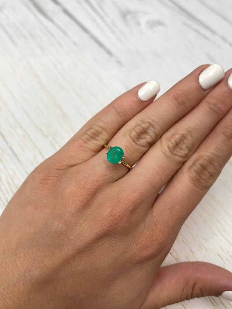 1,76 ct 8,6x7,6 Smeraldo colombiano verde medio - gemma ovale in vendita 2