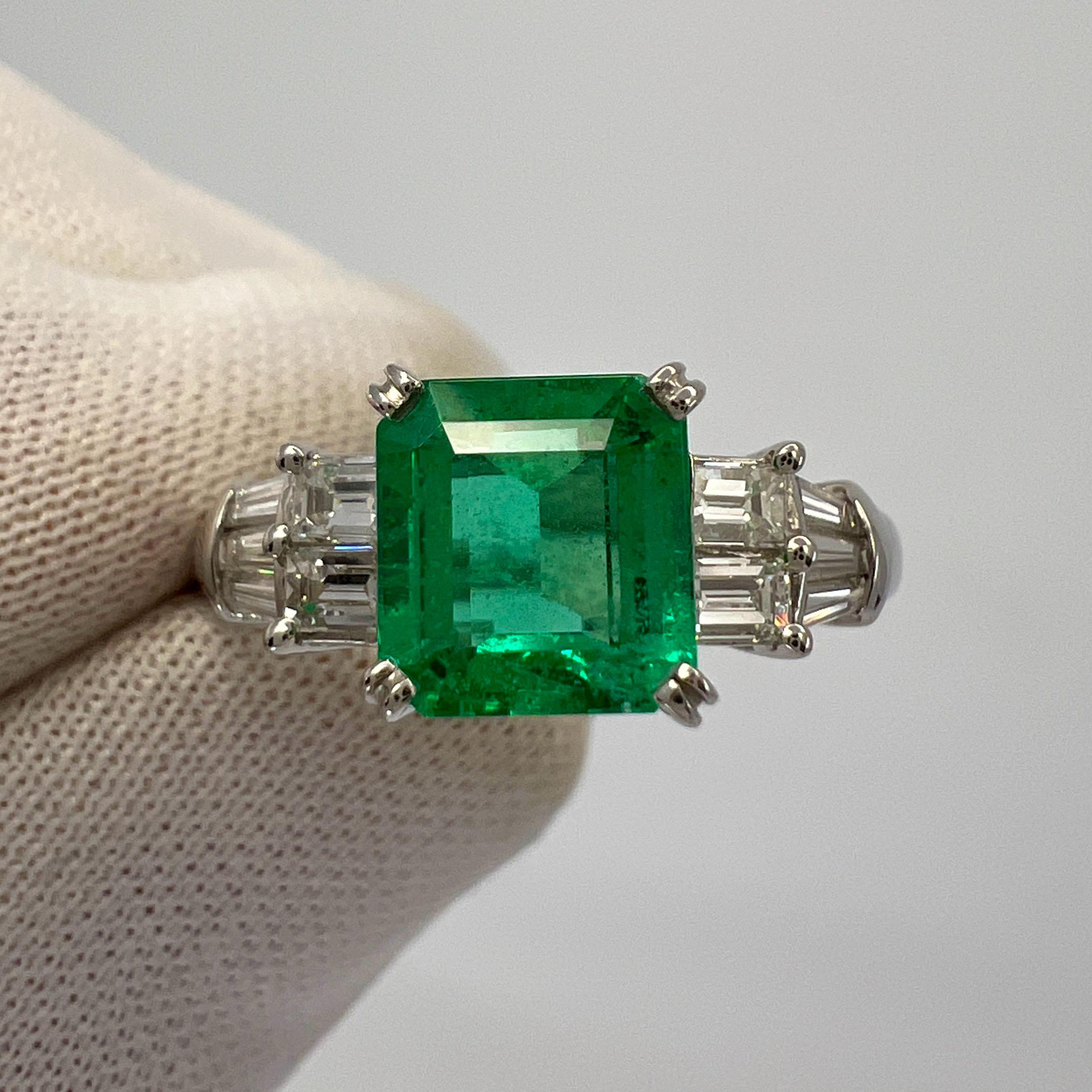 Bague en platine avec émeraude colombienne verte carrée et diamant baguette de 1,76 carat 2