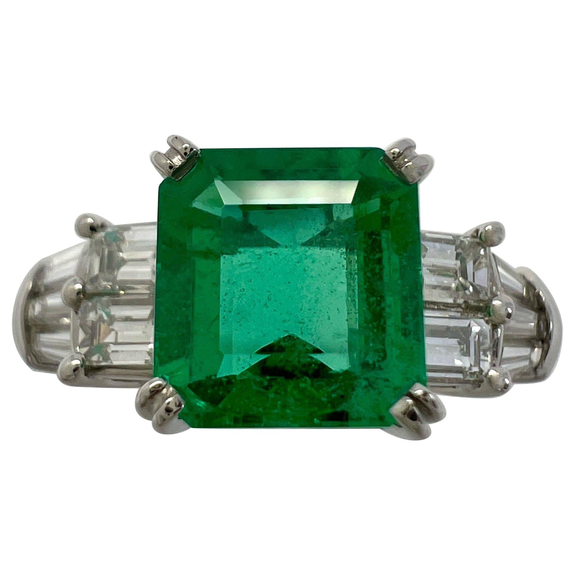 Bague en platine avec émeraude colombienne verte carrée et diamant baguette de 1,76 carat