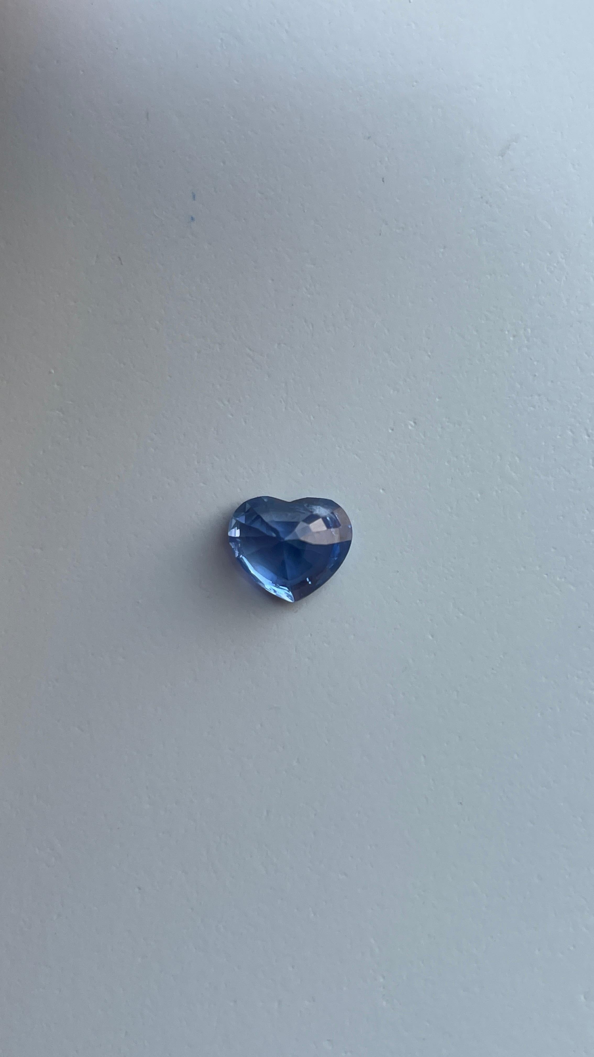 Art déco Saphir bleu naturel non chauffé de 1,76 carat certifié GIA en vente