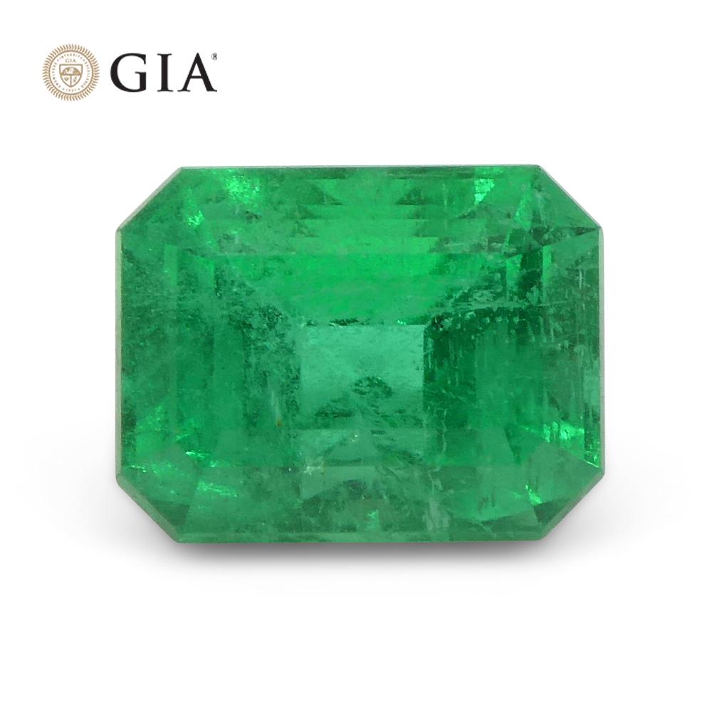 1.76ct Octagonal/Emerald Cut Green Emerald GIA Certified Russia   For Sale 4