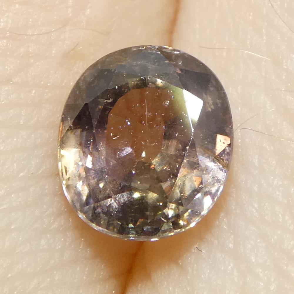 1,76ct Ovaler gräulich-rosa Saphir aus Tansania im Angebot 1