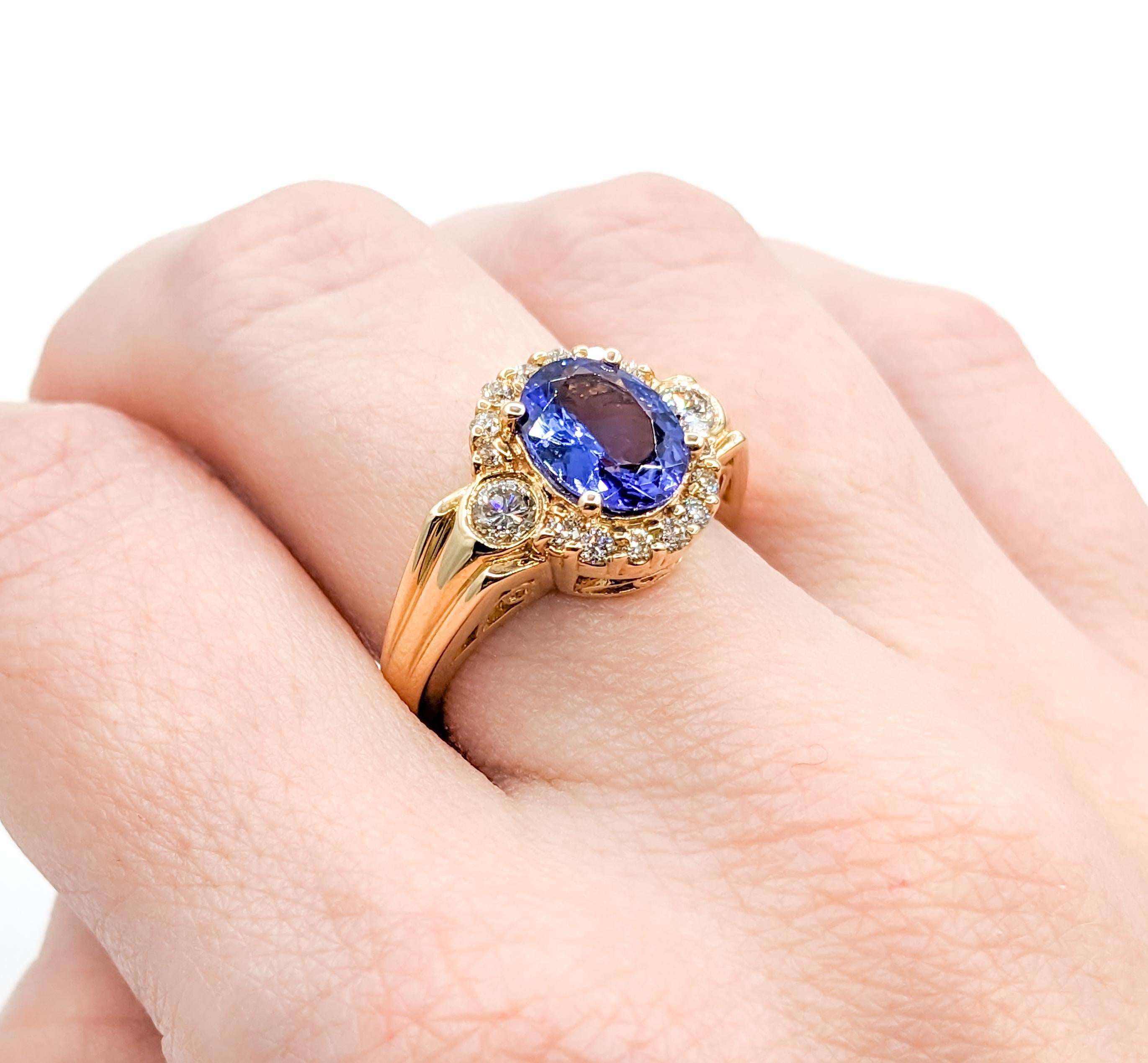 1.76ct Oval Tanzanite & Diamond Cocktail Ring In New Condition For Sale In Bloomington, MN