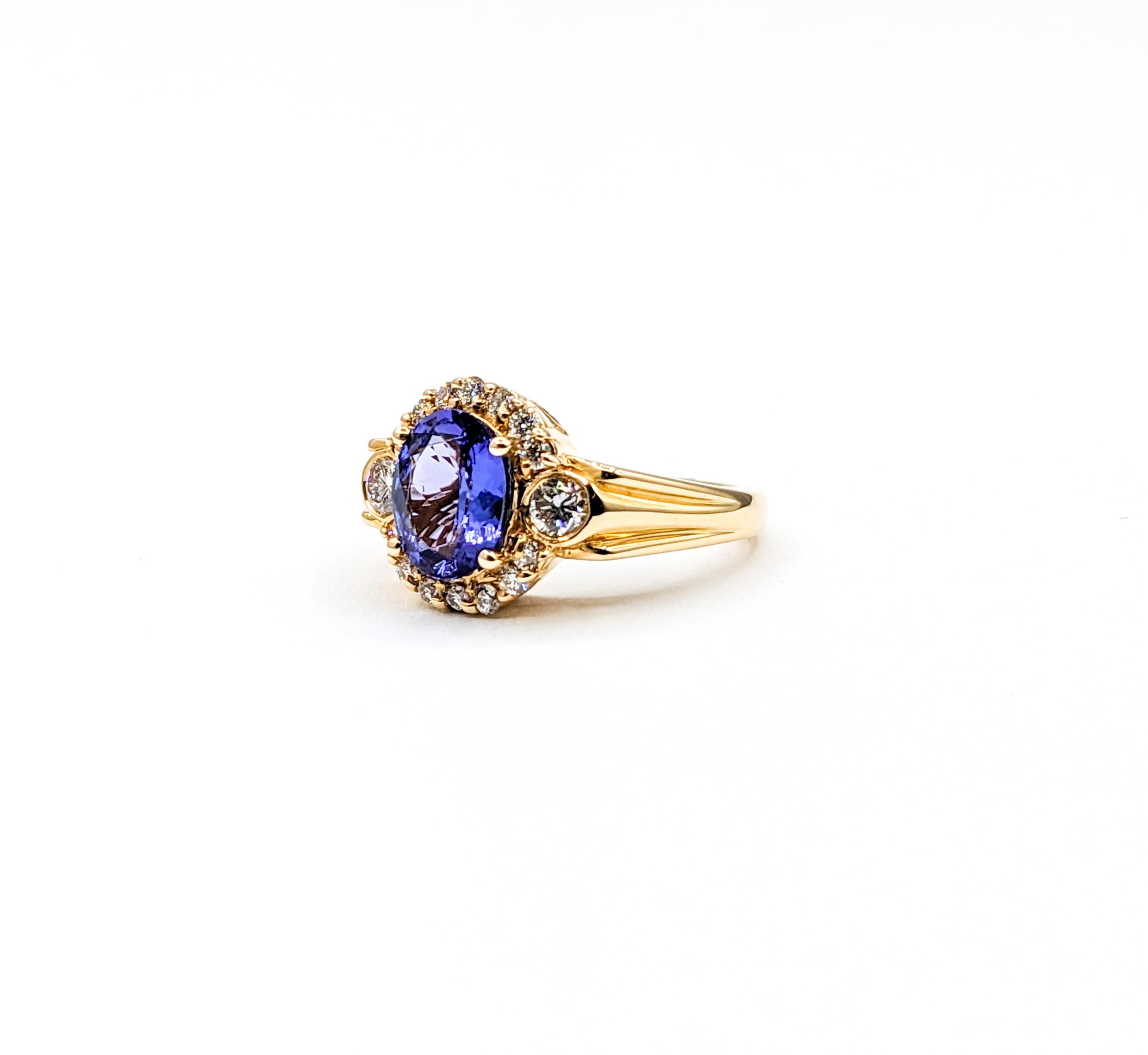 Women's 1.76ct Oval Tanzanite & Diamond Cocktail Ring For Sale