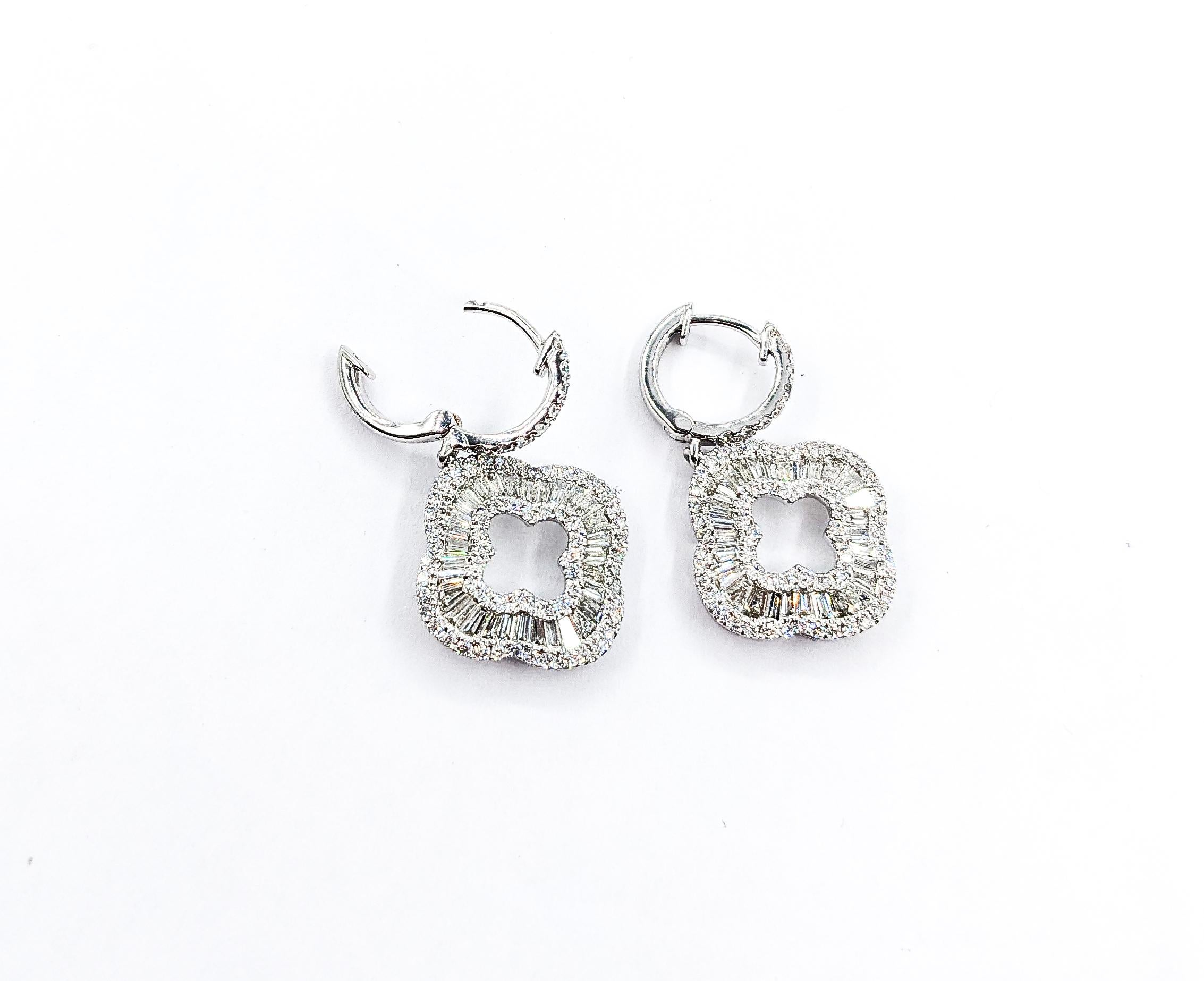 1,76ctw Diamond Quatrefoil Ohrringe in Gelbgold im Zustand „Hervorragend“ in Bloomington, MN