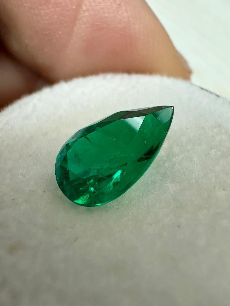 1,77 Quilates 11x7 Esmeralda Muzo Verde Colombiana - Gema Natal de Mayo talla pera Corte pera en venta