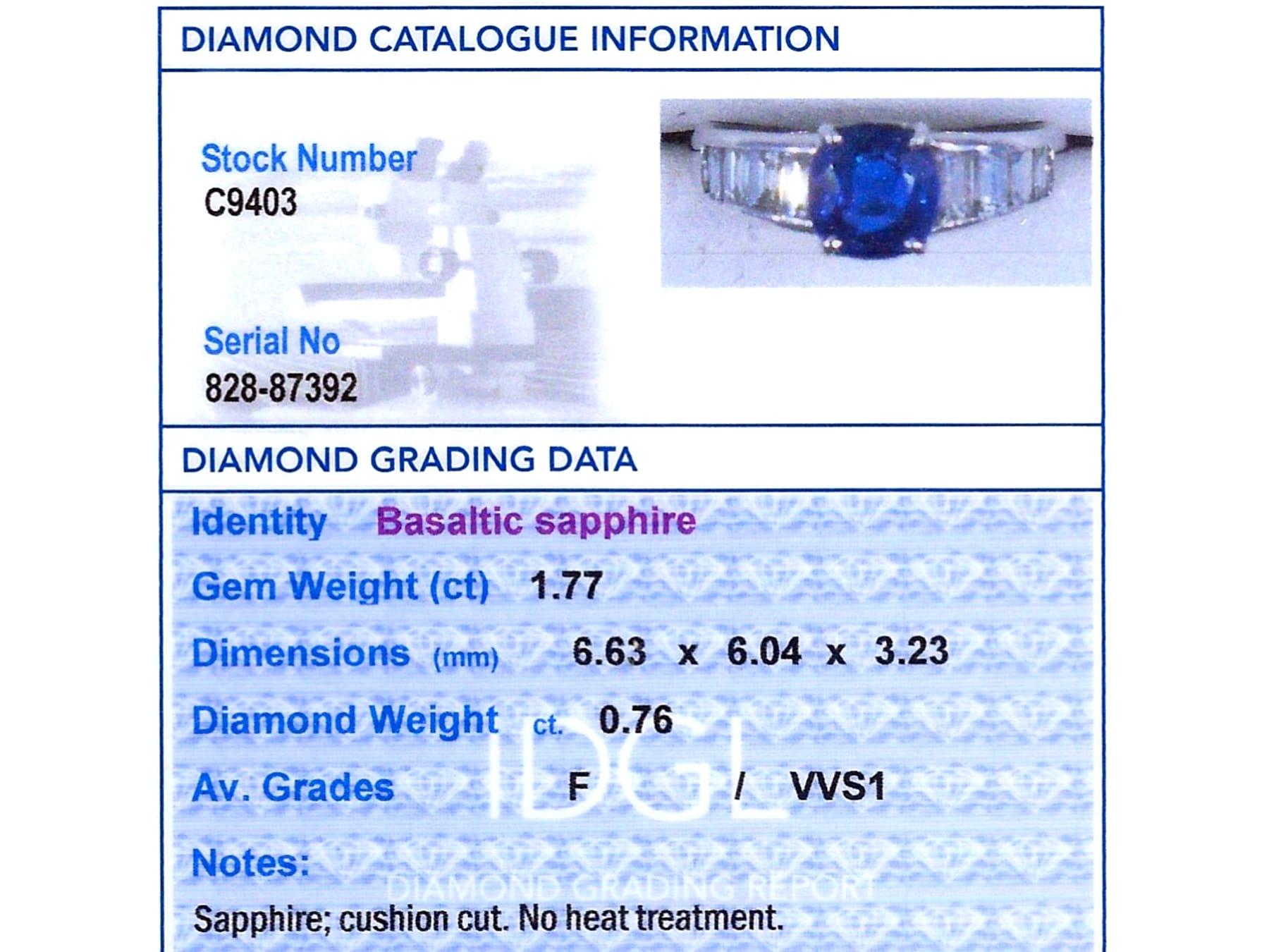 Zafiro basáltico de 1,77 quilates Diamante de 0,76 quilates, Anillo de platino Circa 1990 en venta 4