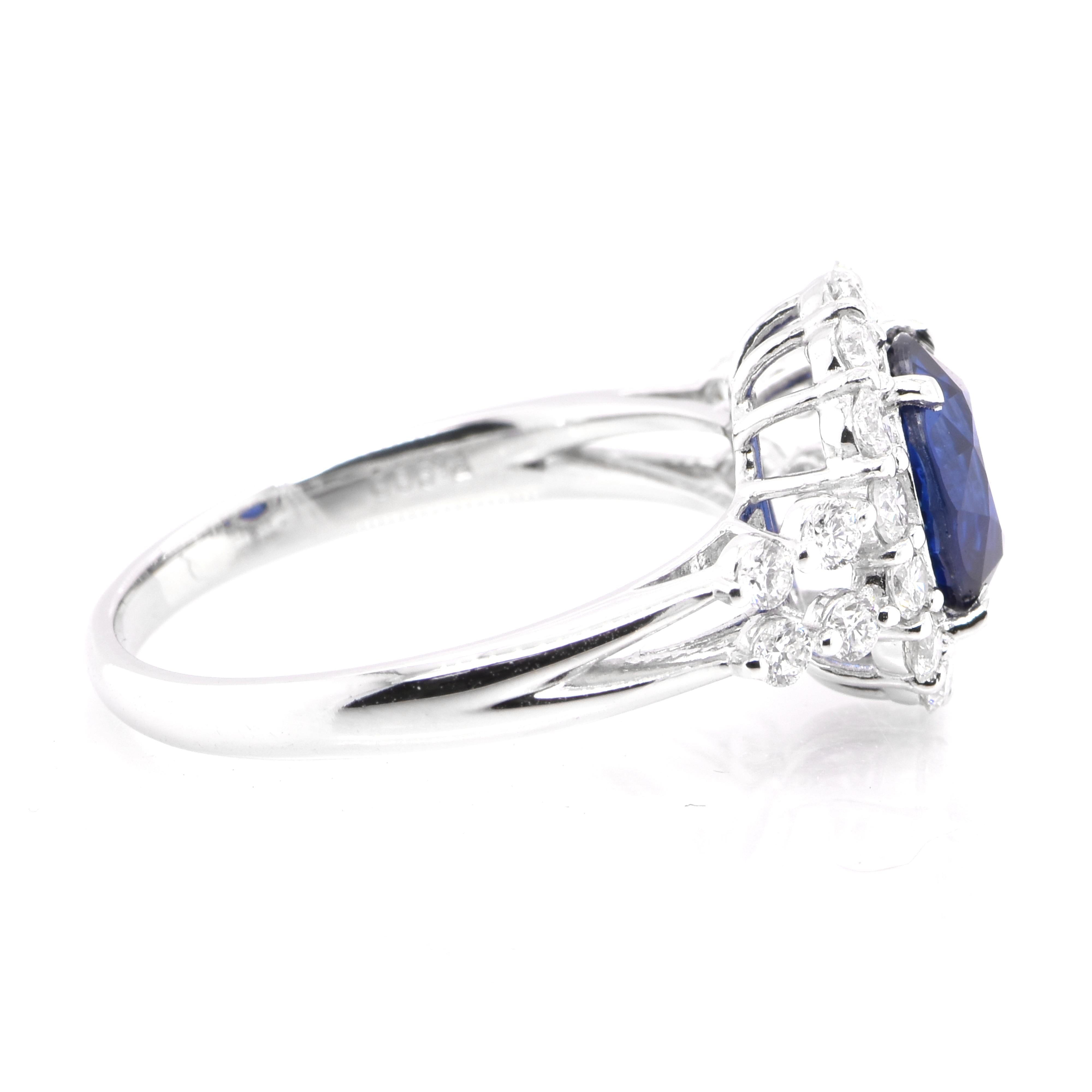 1.77 Carat Natural Madagascan Sapphire and Diamond Ring set in Platinum In New Condition For Sale In Tokyo, JP