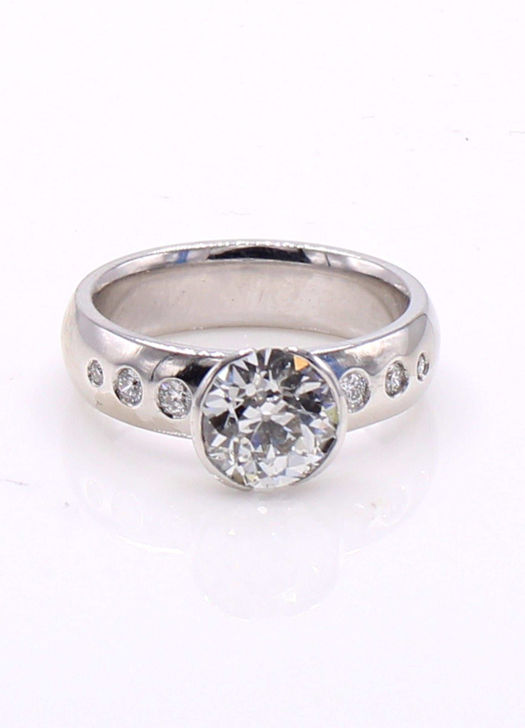 1.77 Carat Old European Cut Certified Diamond Palladium Engagement Ring In Excellent Condition For Sale In New York, NY