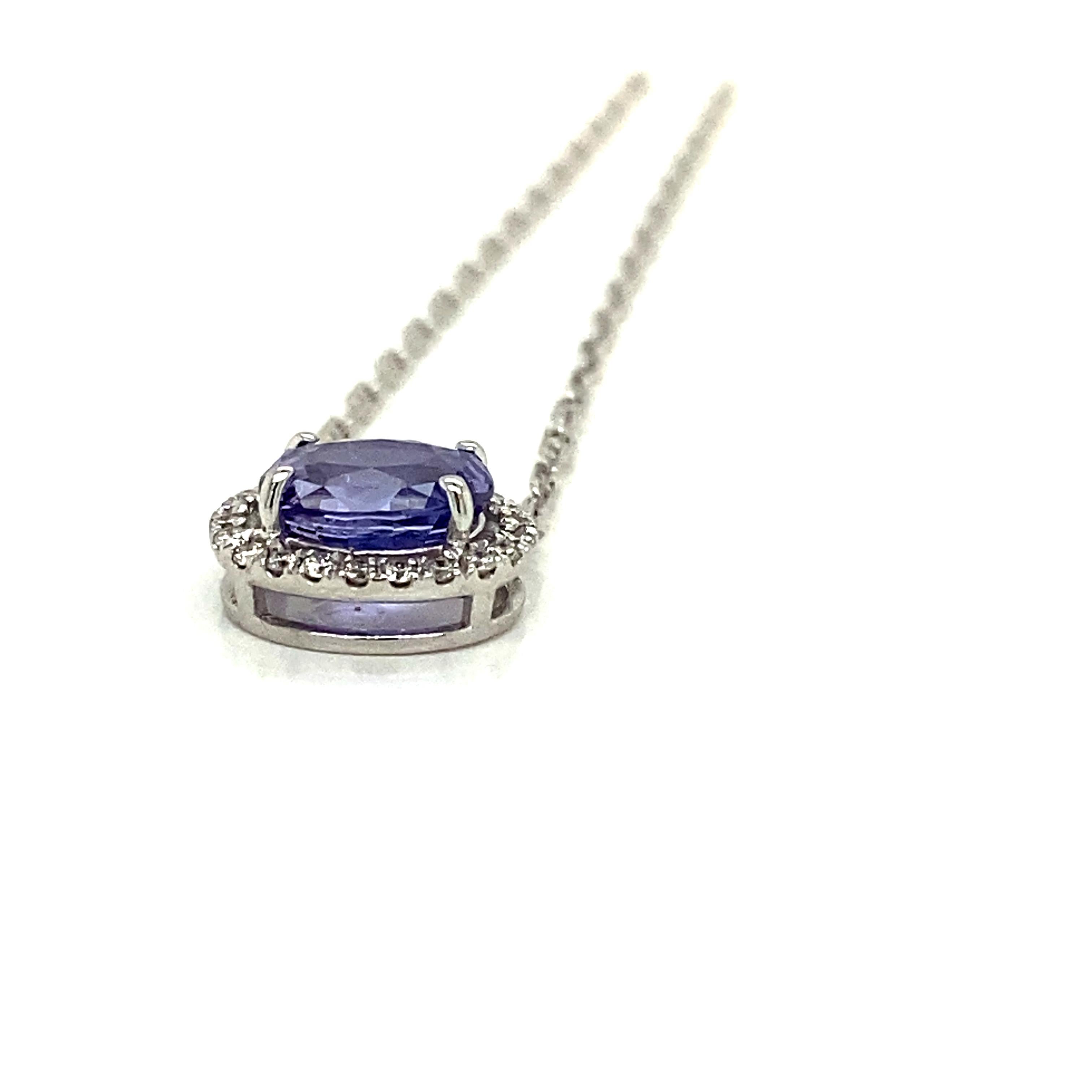 Oval Cut 1.77Carat Purple Sapphire and Diamond Pendant Necklace For Sale