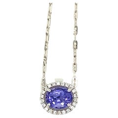Collier pendentif en saphir violet de 1,77 carat et diamants