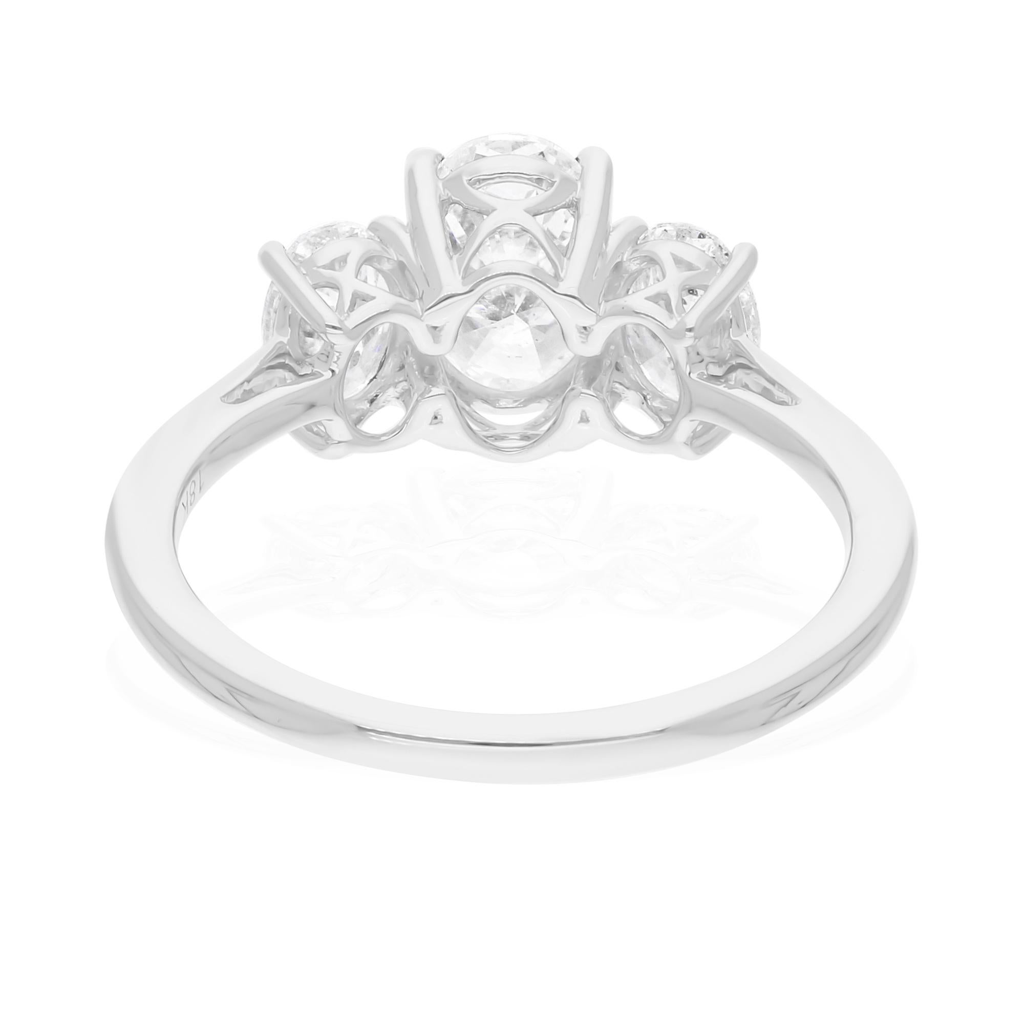 1.77 Carat SI/H Oval Brilliant Cut Diamond Ring 18 Karat White Gold Fine Jewelry In New Condition For Sale In Diera, Dubai