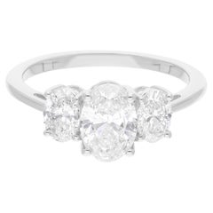 1,77 carati SI/H Anello di diamanti ovali a taglio brillante in oro bianco 18 carati Gioielli di pregio